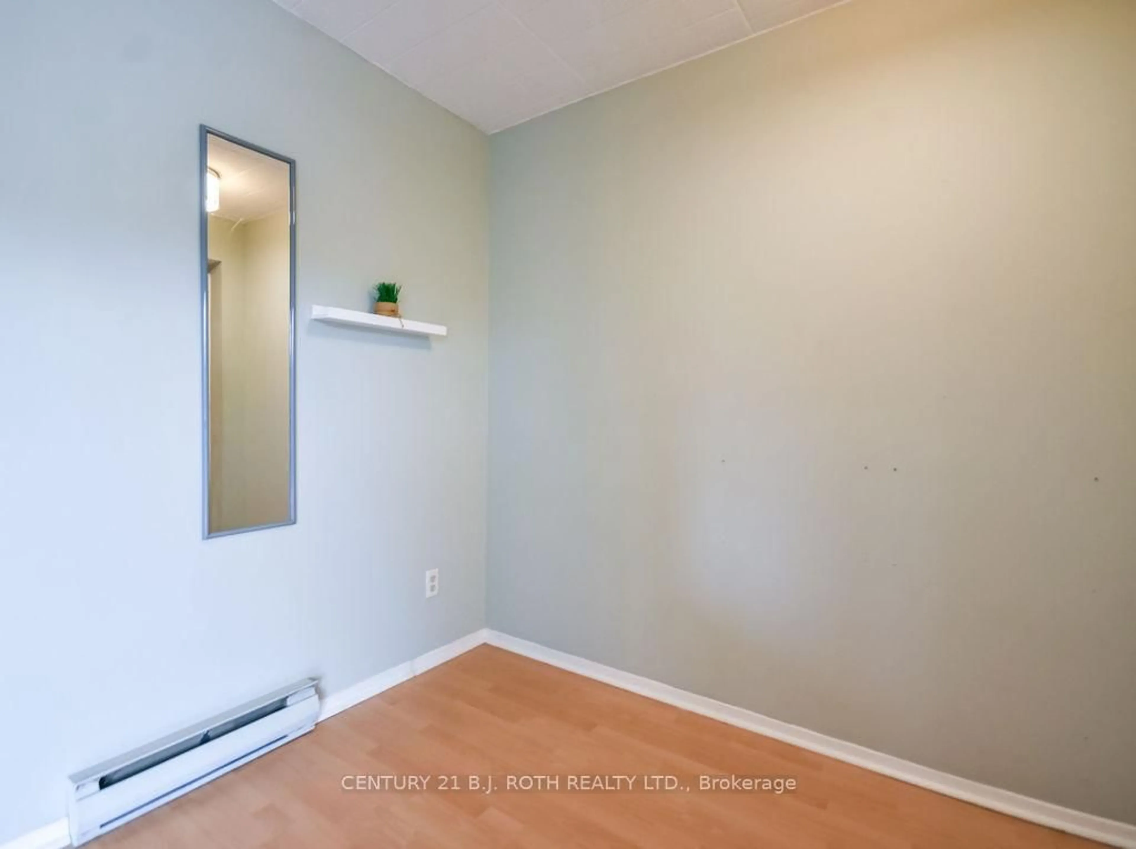 A pic of a room for 1102 Horseshoe Valley Rd #219, Oro-Medonte Ontario L4M 4Y8