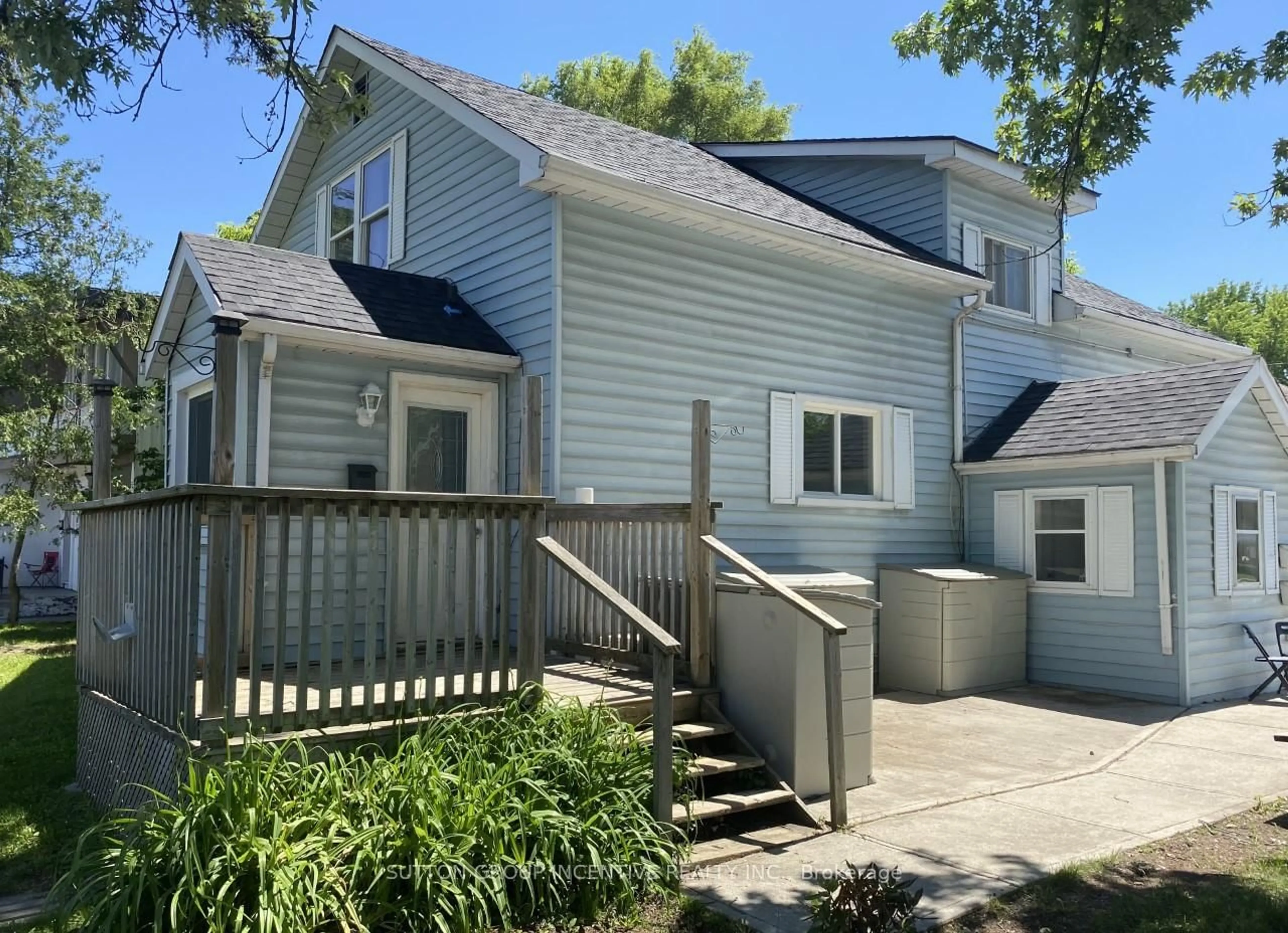 Unknown for 39 Donald St, Barrie Ontario L4N 1E4