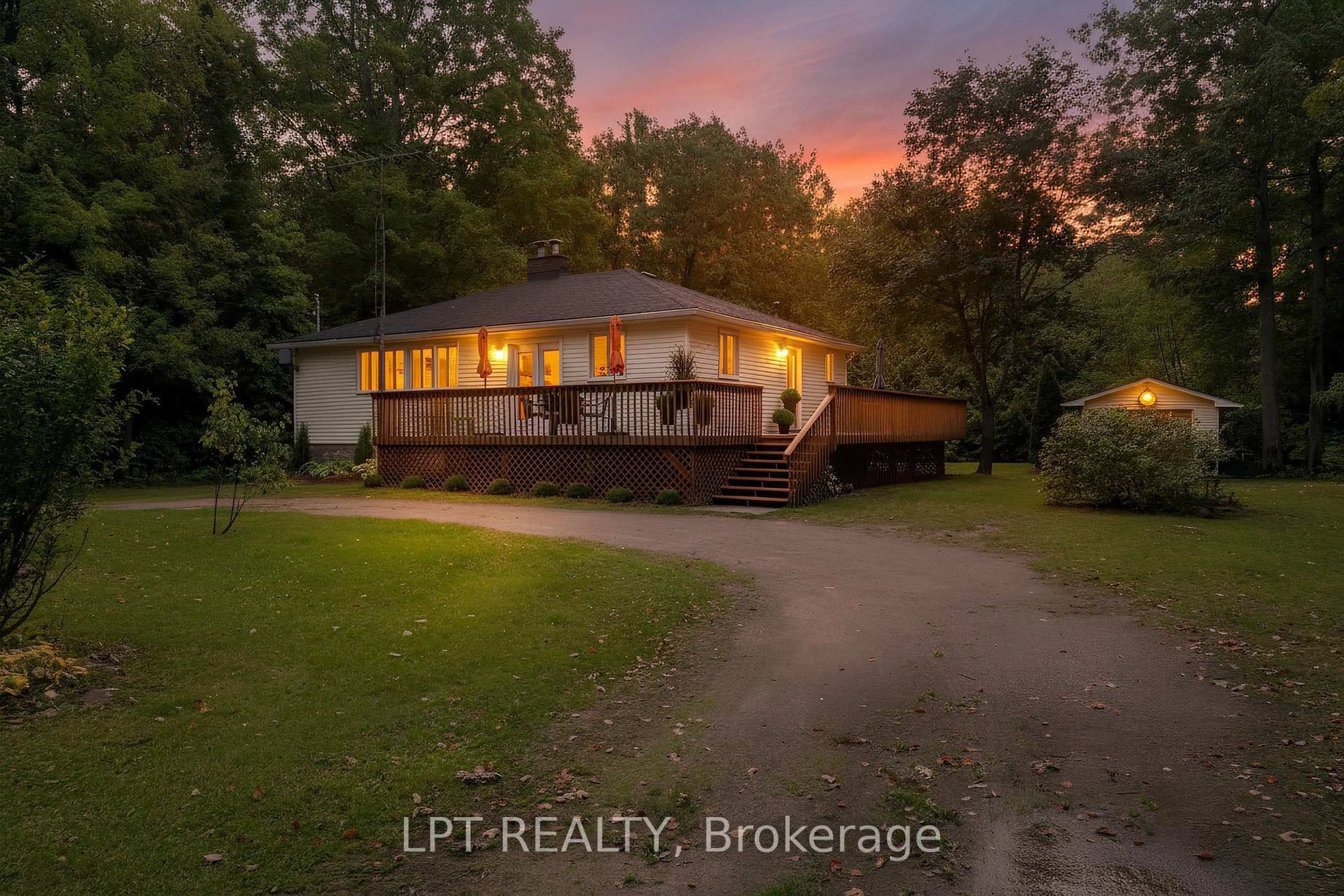 A pic from outside/outdoor area/front of a property/back of a property/a pic from drone, water/lake/river/ocean view for 34 Staglir Dr, Tiny Ontario L9M 0H2