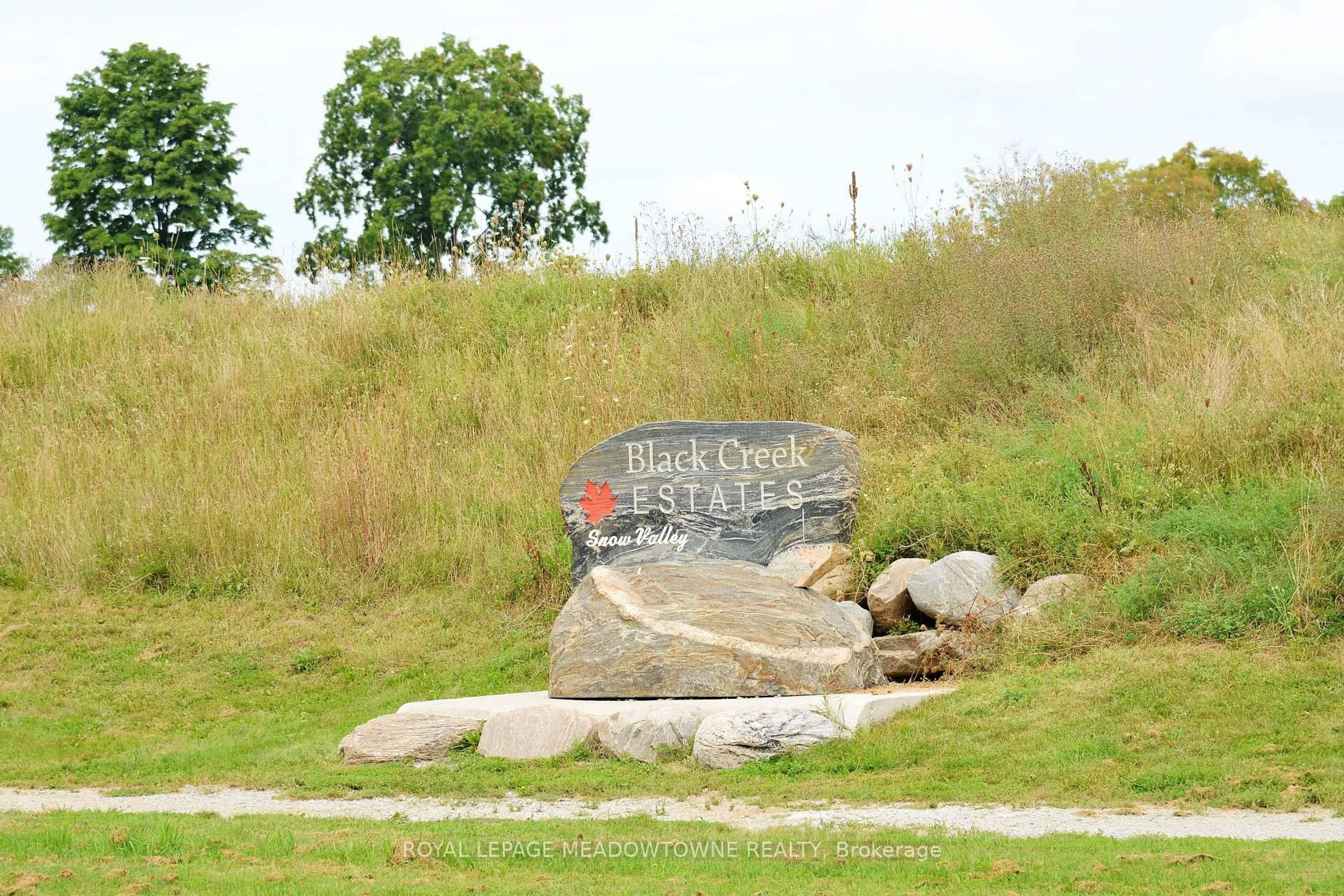 Unknown for 9 Black Creek Tr, Springwater Ontario L9X 0J2