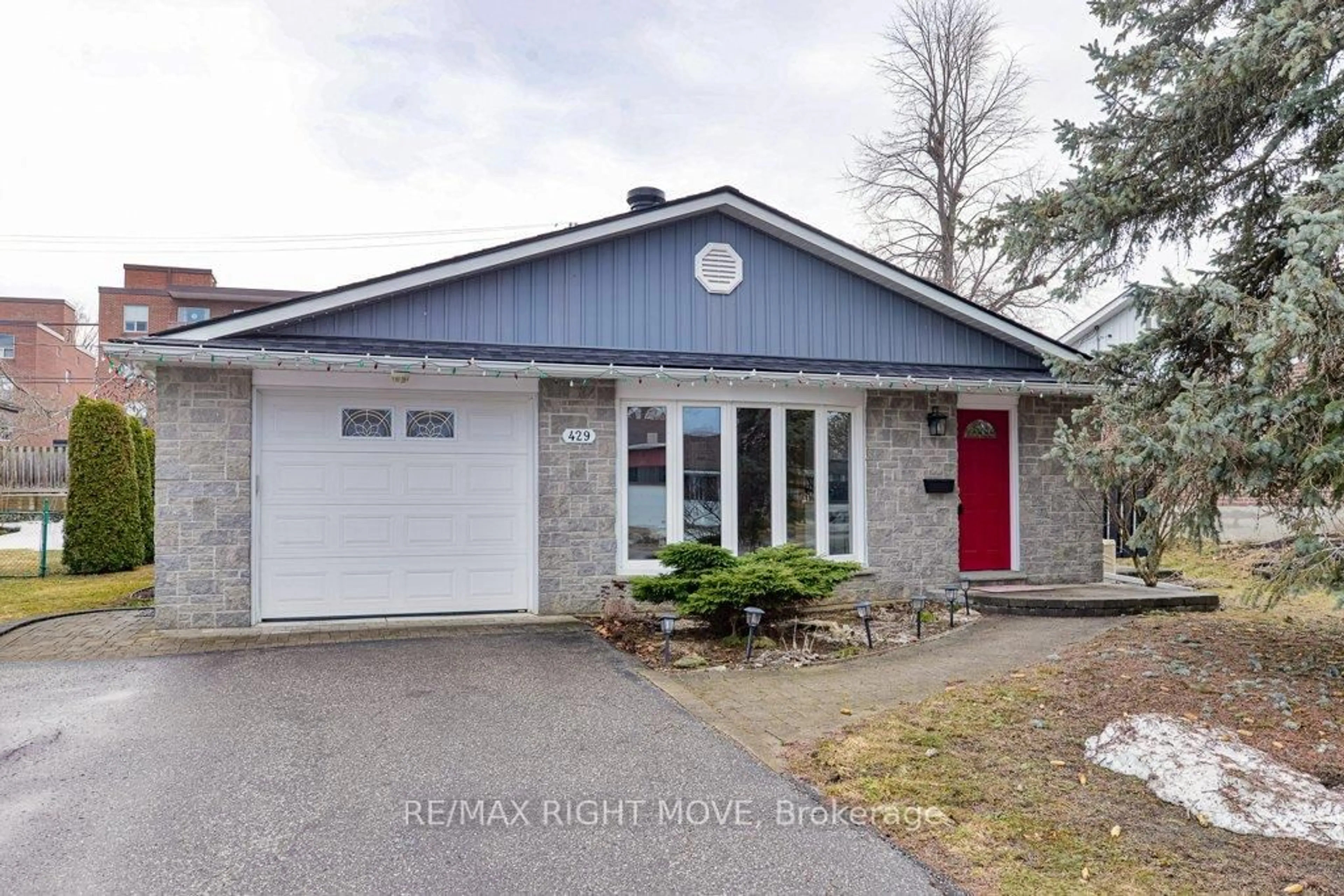 Unknown for 429 Highland Ave, Orillia Ontario L3V 4E8