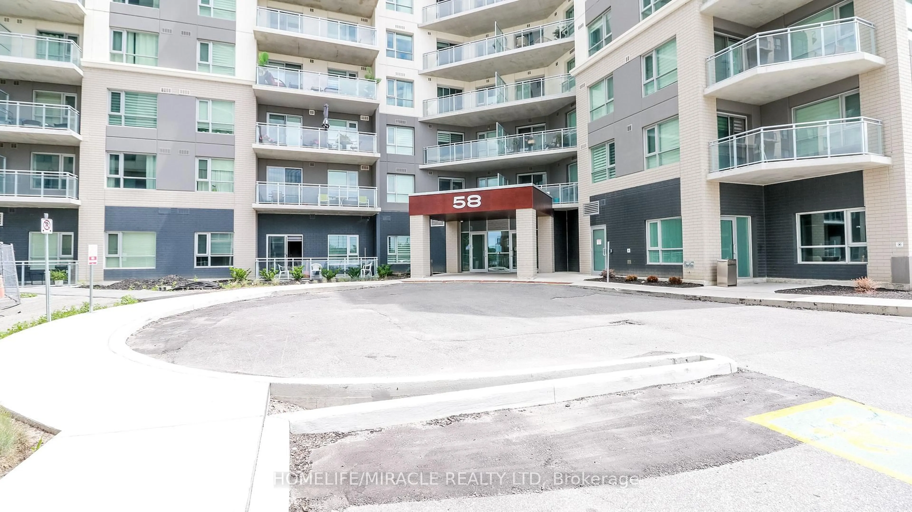 Patio, unknown for 58 Lakeside Terr #501, Barrie Ontario L4M 0L5