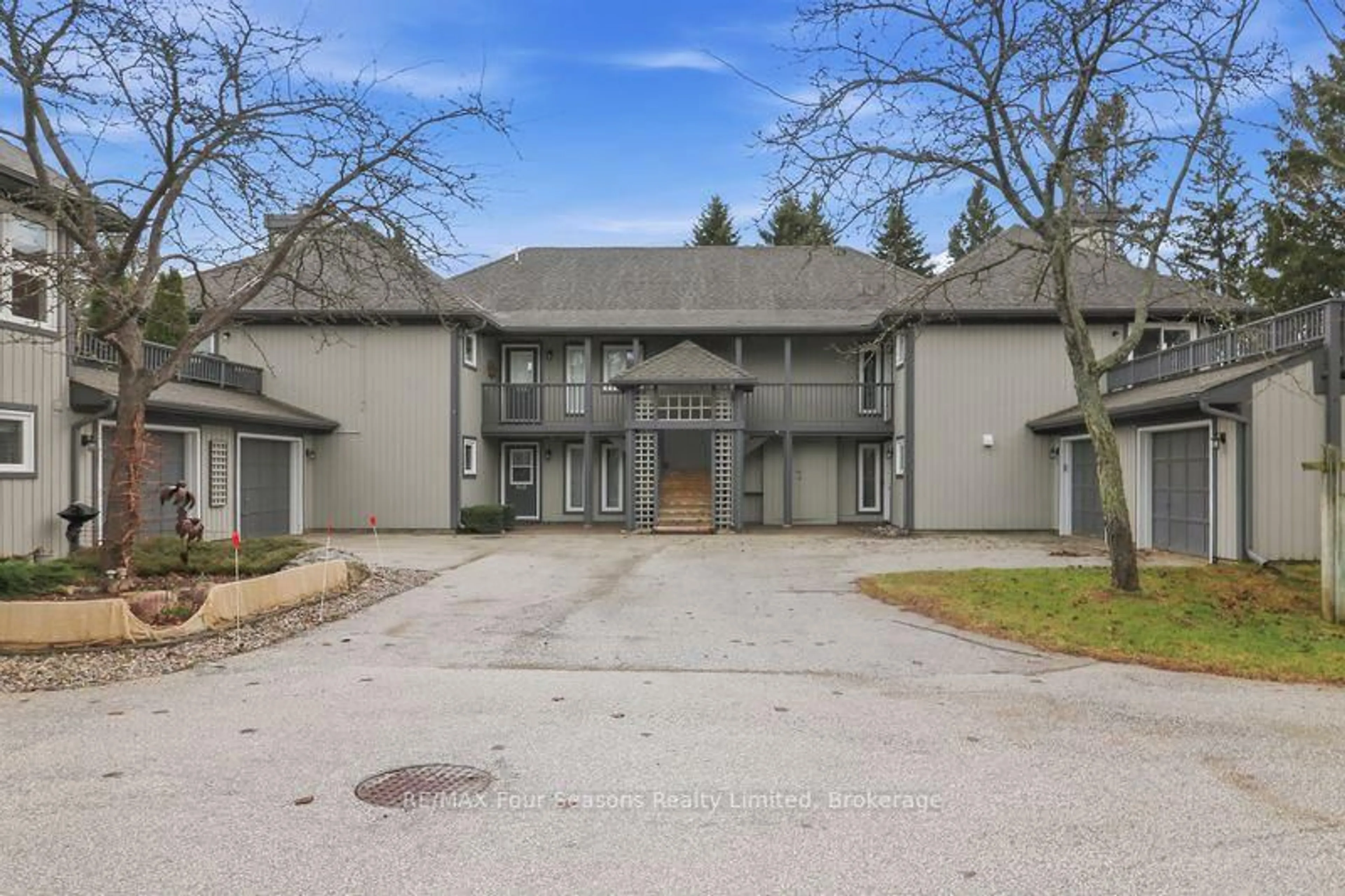 Unknown for 810 Suncrest Circ, Collingwood Ontario L9Y 5C7