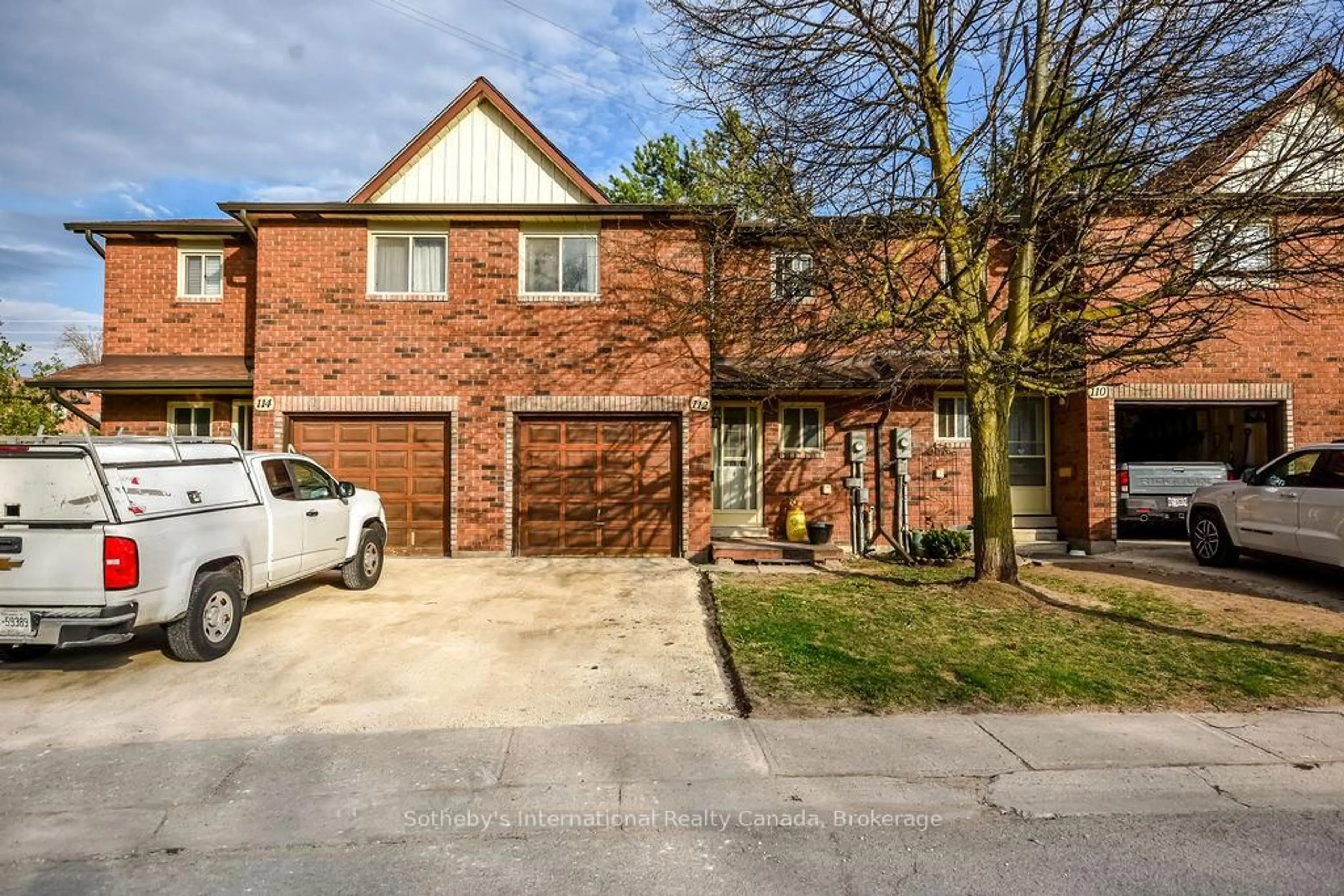 Home with brick exterior material, street for 112 Loggers Ru #38, Barrie Ontario L4N 6X1