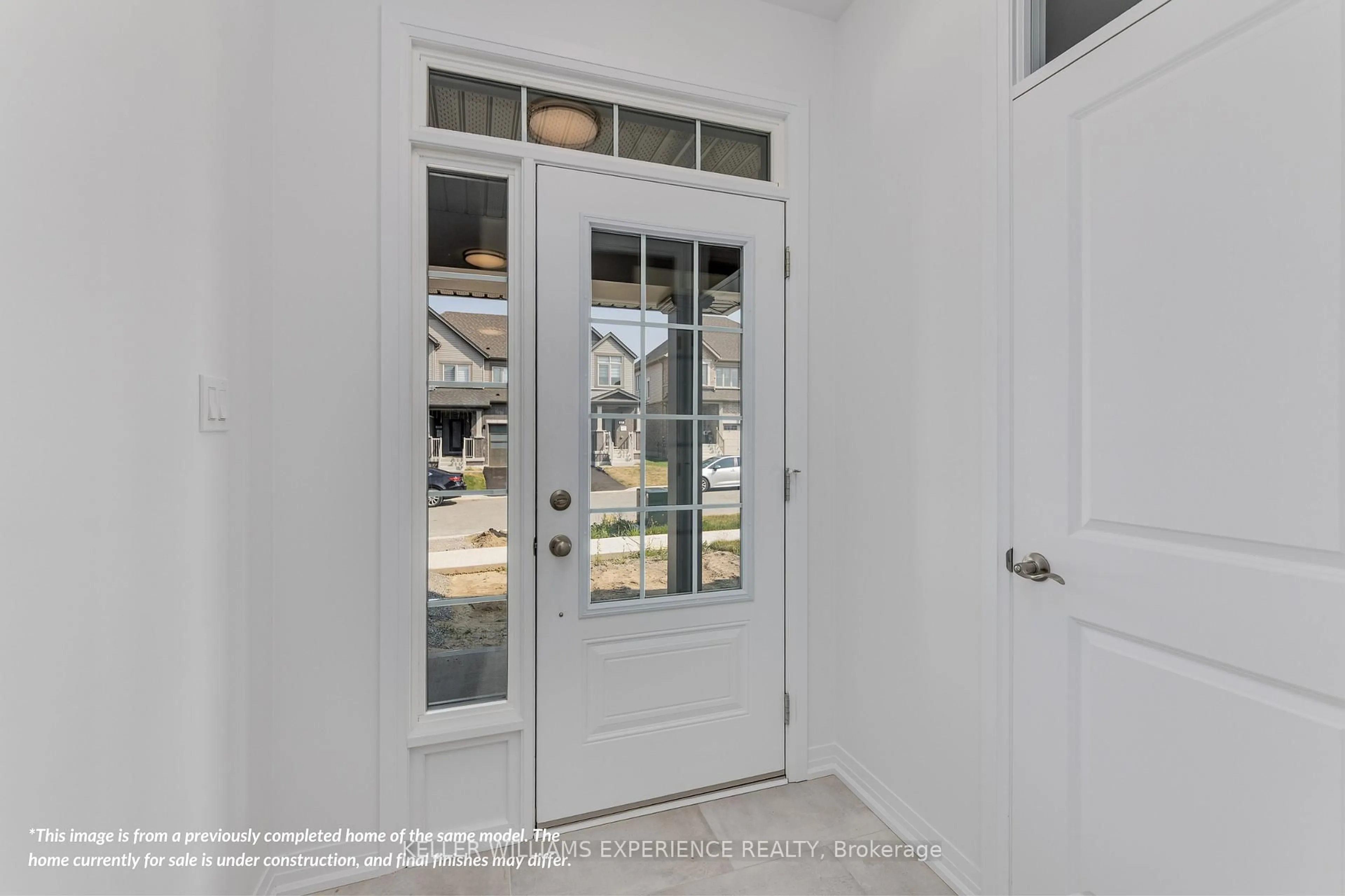 Indoor entryway for 40 Sagewood Ave, Barrie Ontario L9J 0K5