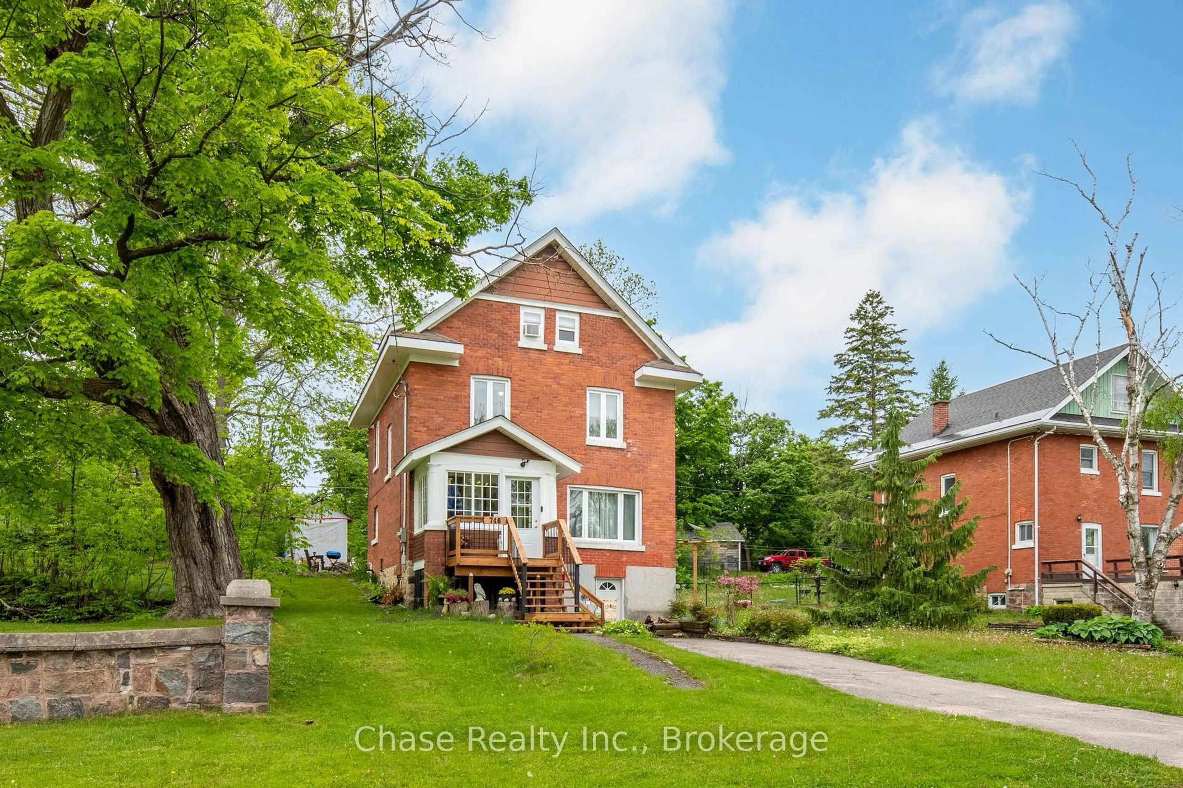 Home with brick exterior material, street for 746 Sixth Ave, Tay Ontario L0K 1R0