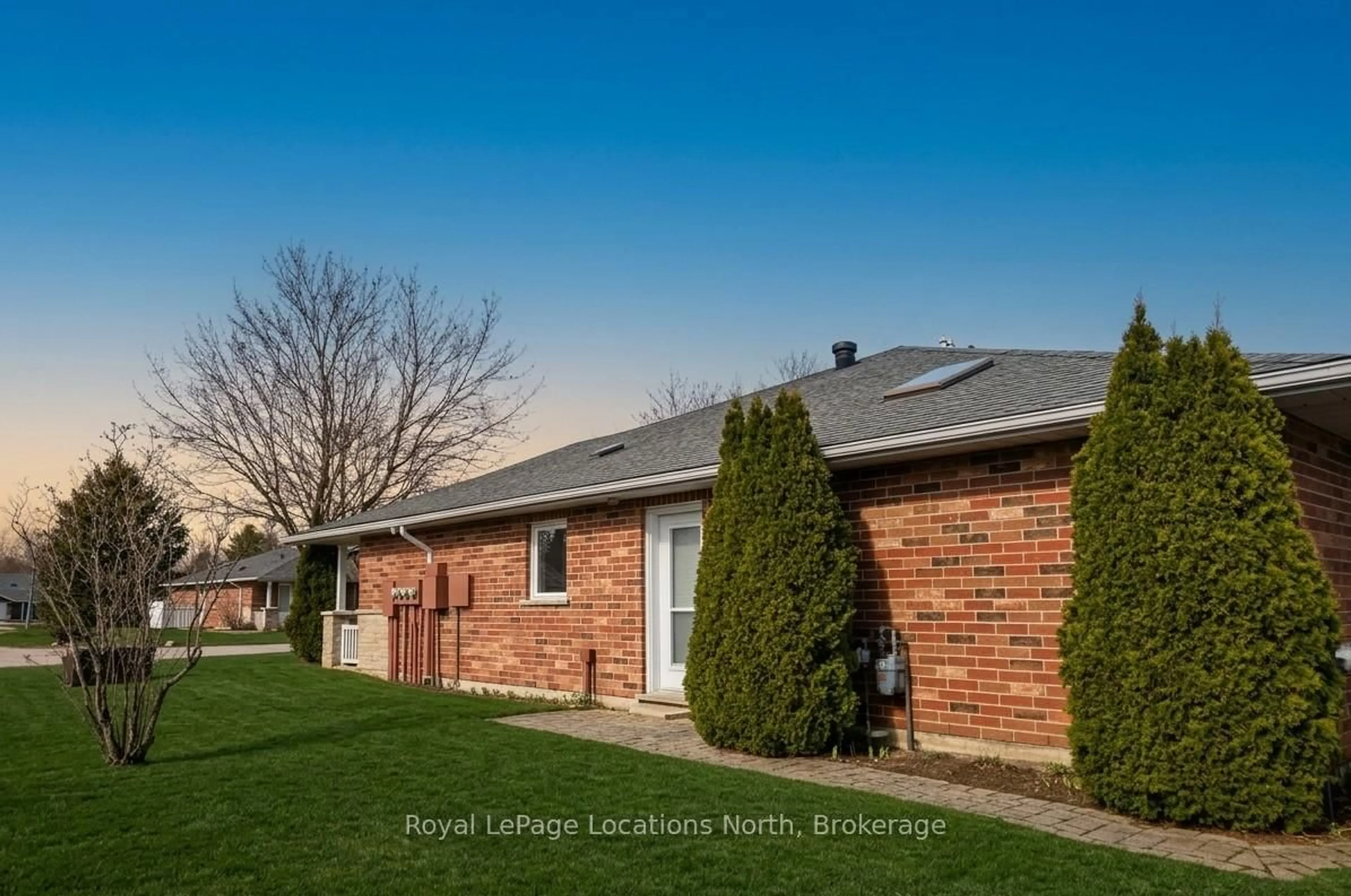 Home with brick exterior material, street for 275 Huron St #23, Clearview Ontario L0M 1S0