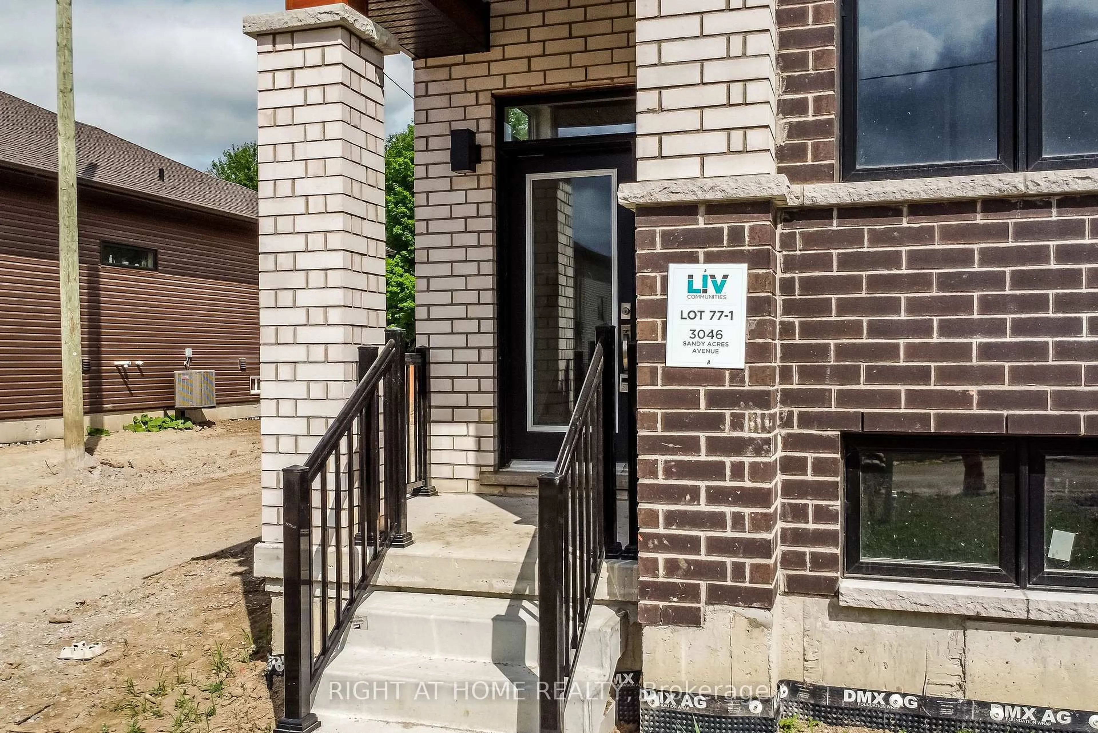 Home with brick exterior material, street for 3056 Sandy Acrs Ave, Severn Ontario L3V 8P8