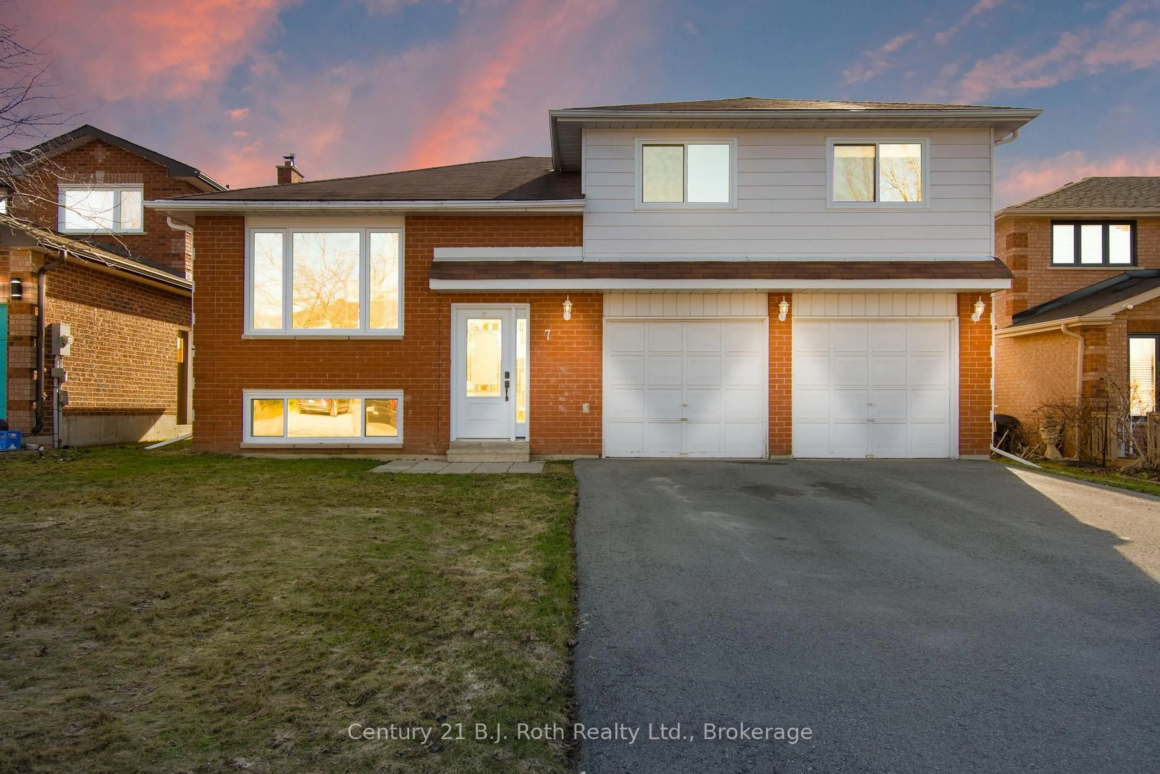 Unknown for 7 Carmichael Crt, Orillia Ontario L3V 7R6