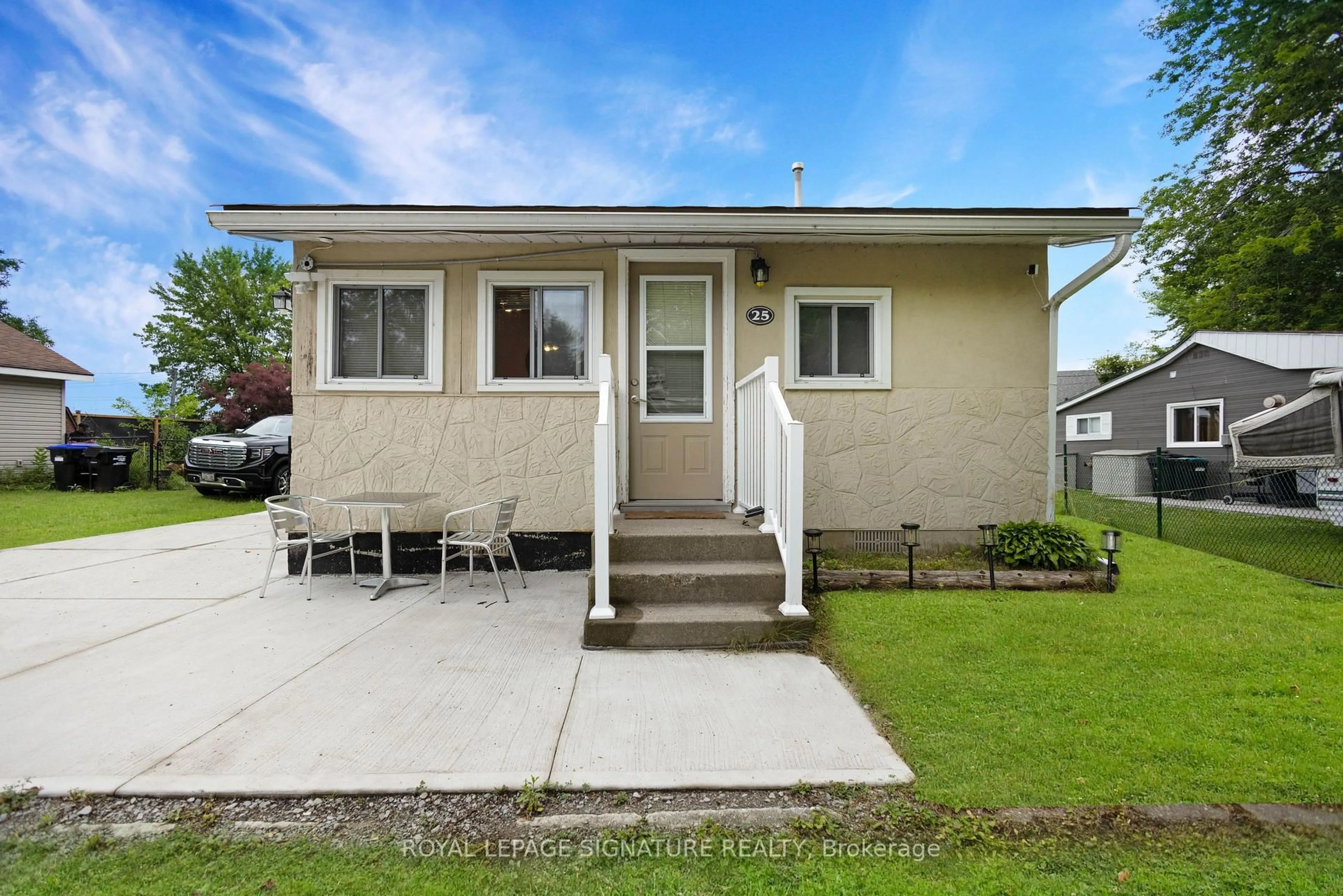 Home with vinyl exterior material, street for 25 Playfair Dr, Tay Ontario L0K 2C0