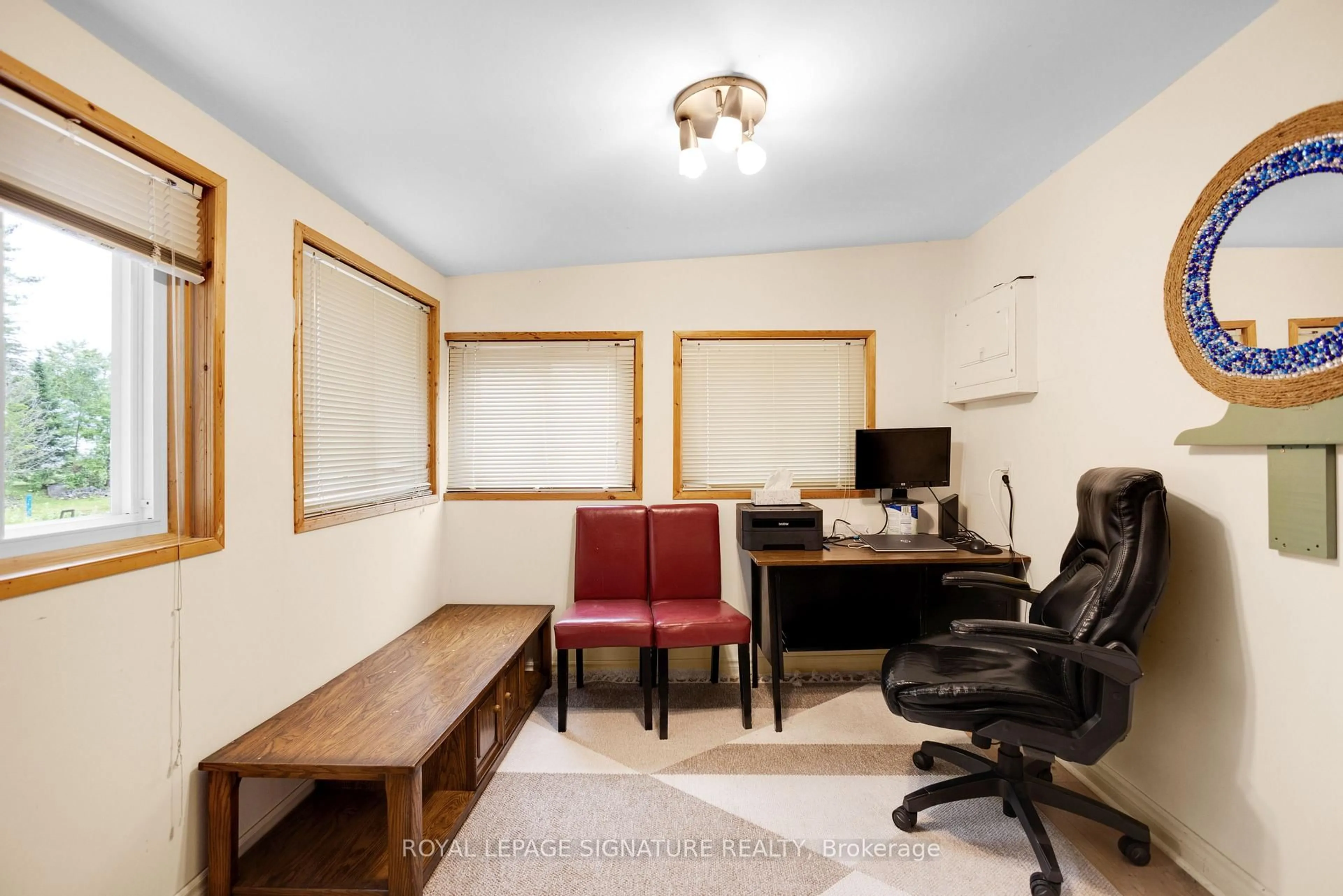 A pic of a room for 25 Playfair Dr, Tay Ontario L0K 2C0