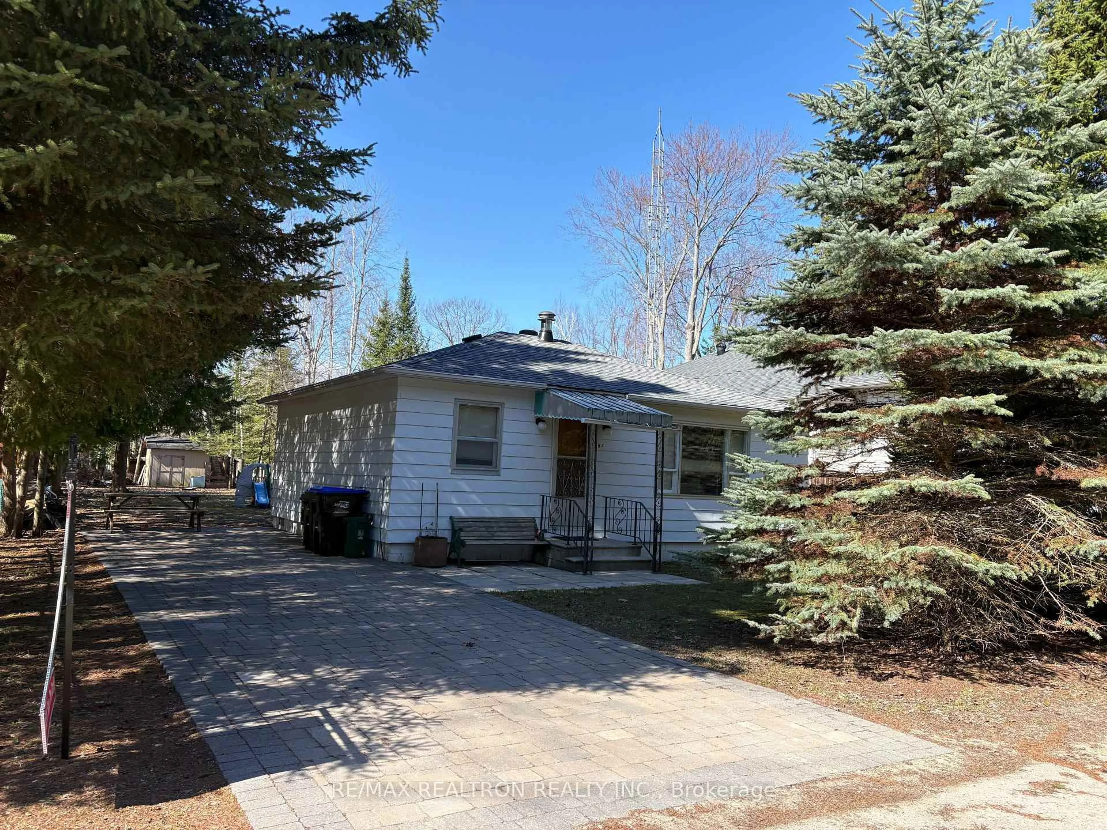 Unknown for 84 34TH Street North St, Wasaga Beach Ontario L9Z 2C1