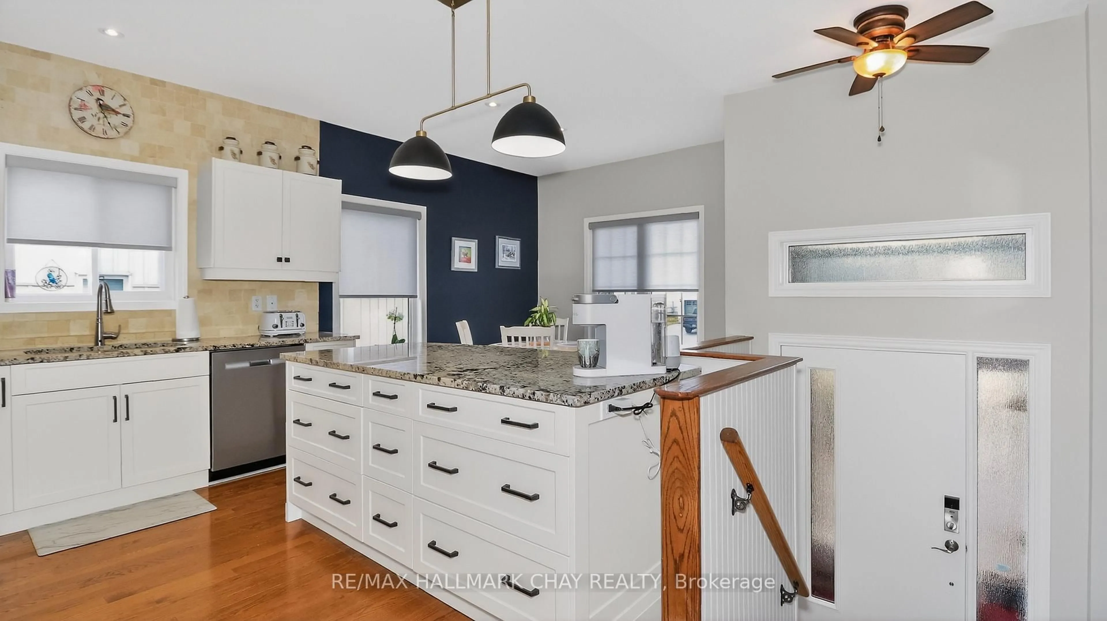 Open concept kitchen, unknown for 205 Country Lane, Clearview Ontario L0M 1S0