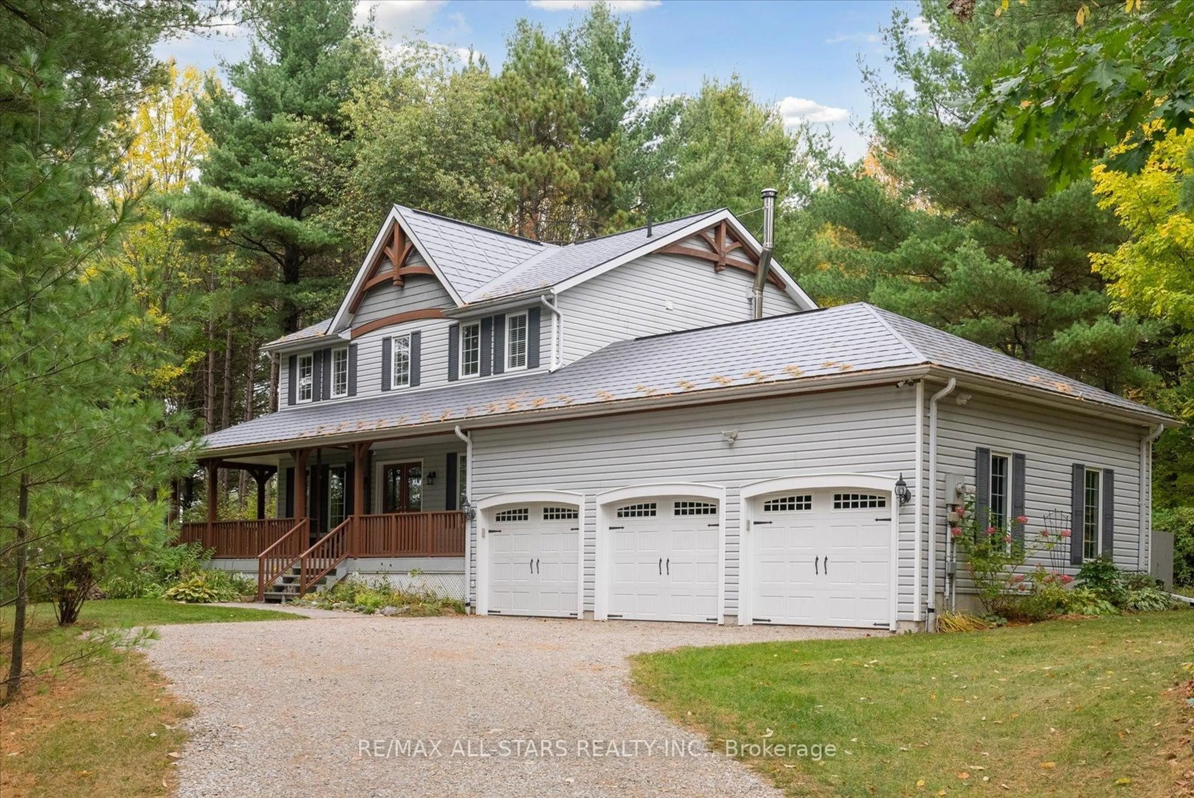 Home with vinyl exterior material, street for 29 Robert Blvd, Springwater Ontario L0L 1V0