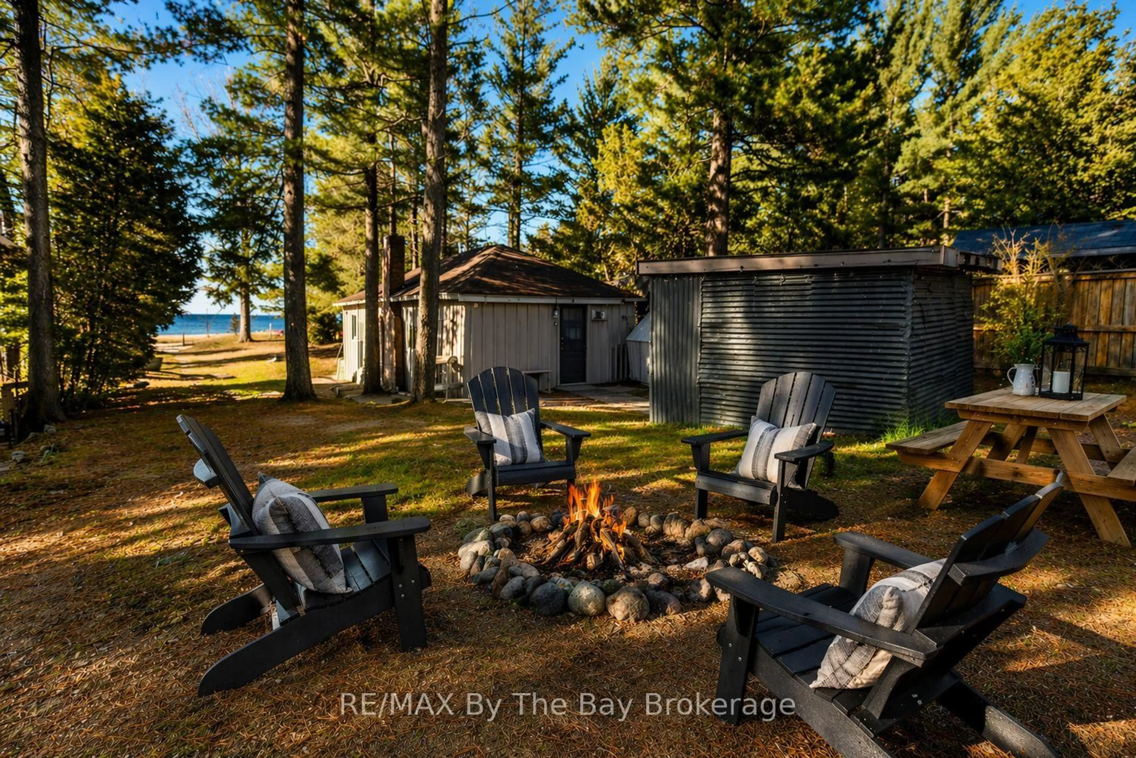 A pic from outside/outdoor area/front of a property/back of a property/a pic from drone, water/lake/river/ocean view for 278 Coastline Dr, Wasaga Beach Ontario L9Z 2M4