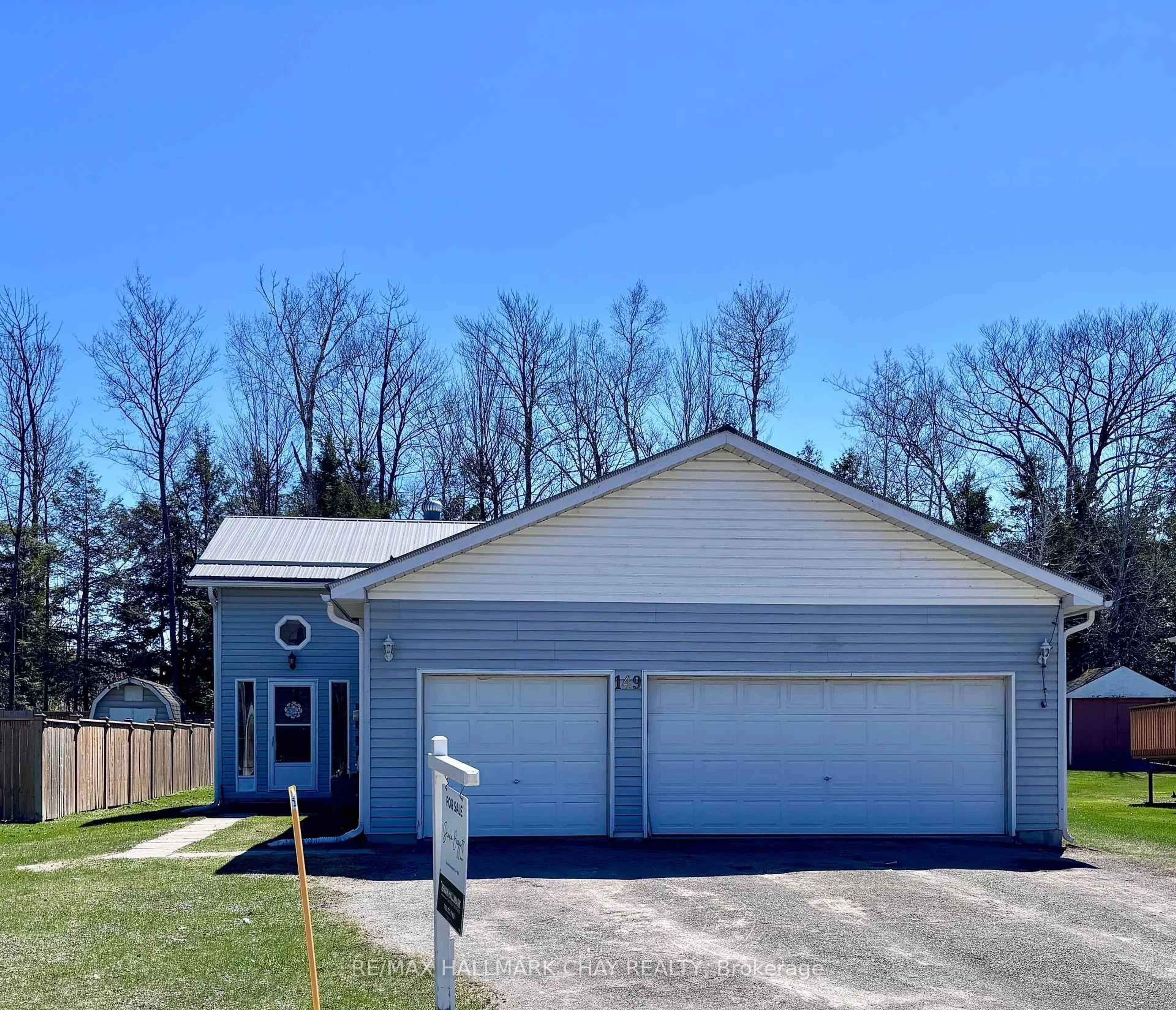 Home with vinyl exterior material, street for 149 Osborne St, Tay Ontario L0K 2A0