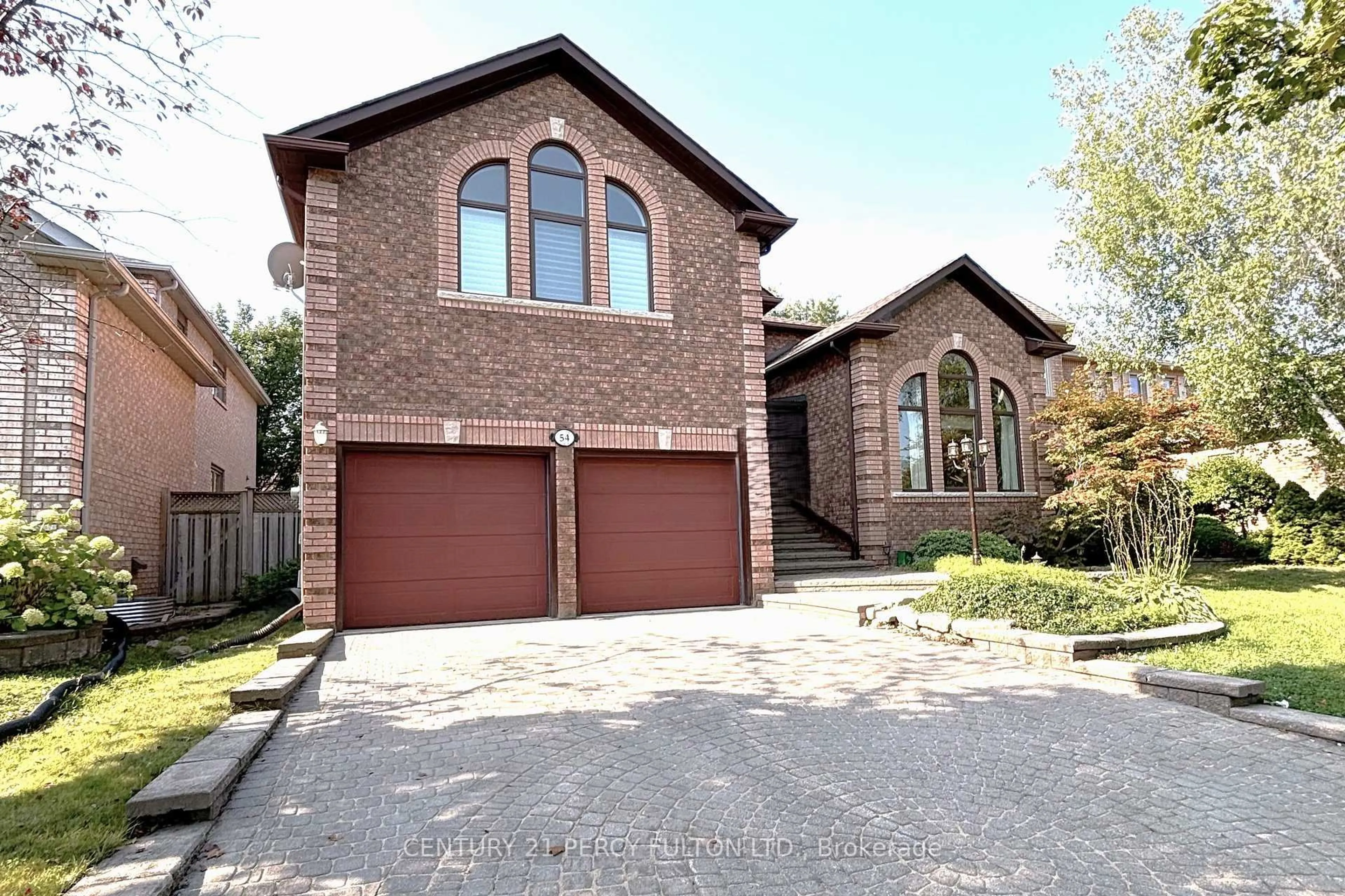 Home with brick exterior material, street for 54 Cityview Circ, Barrie Ontario L4N 7V1