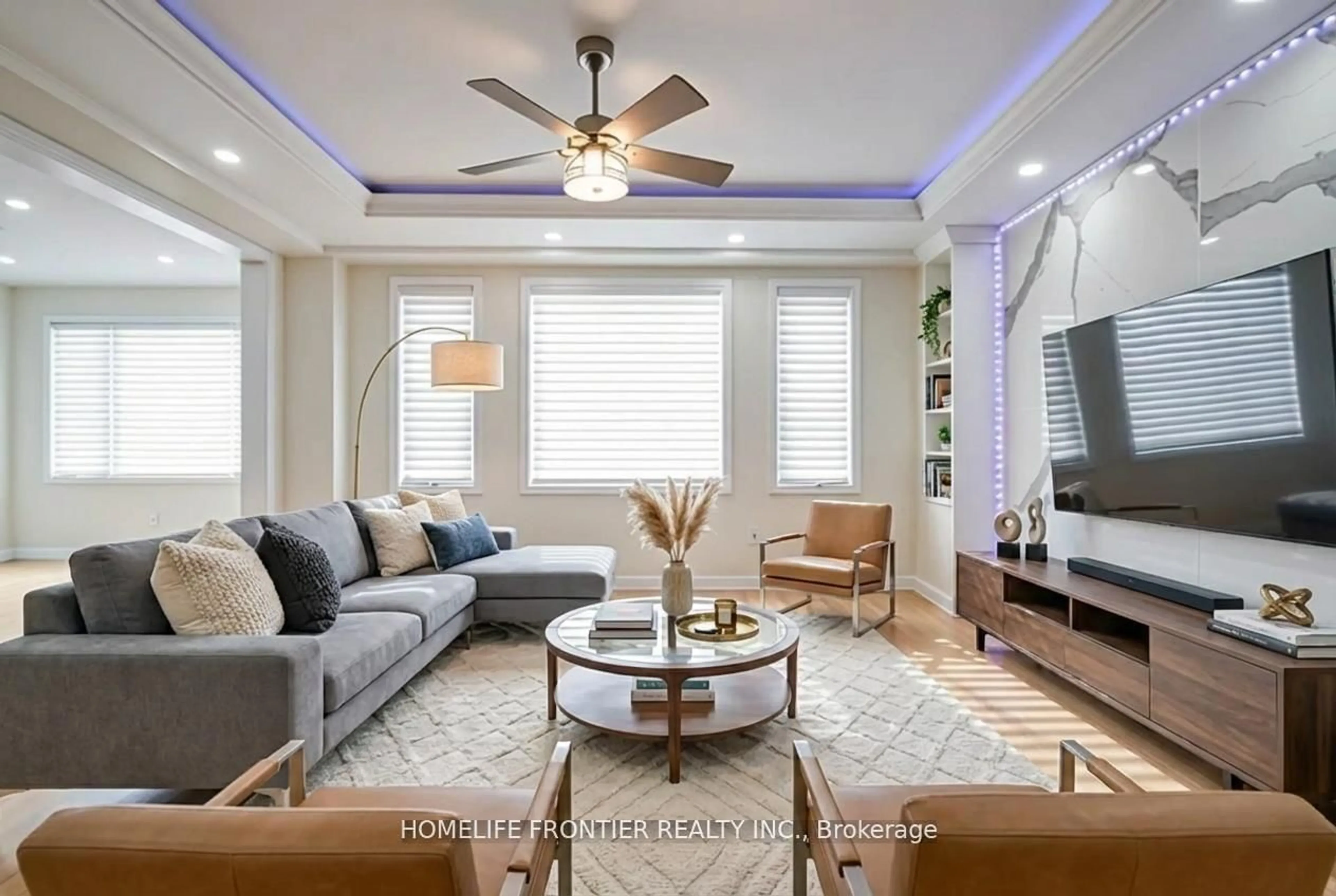 Living room with furniture, unknown for 27 Bannister Rd, Barrie Ontario L9J 0L5