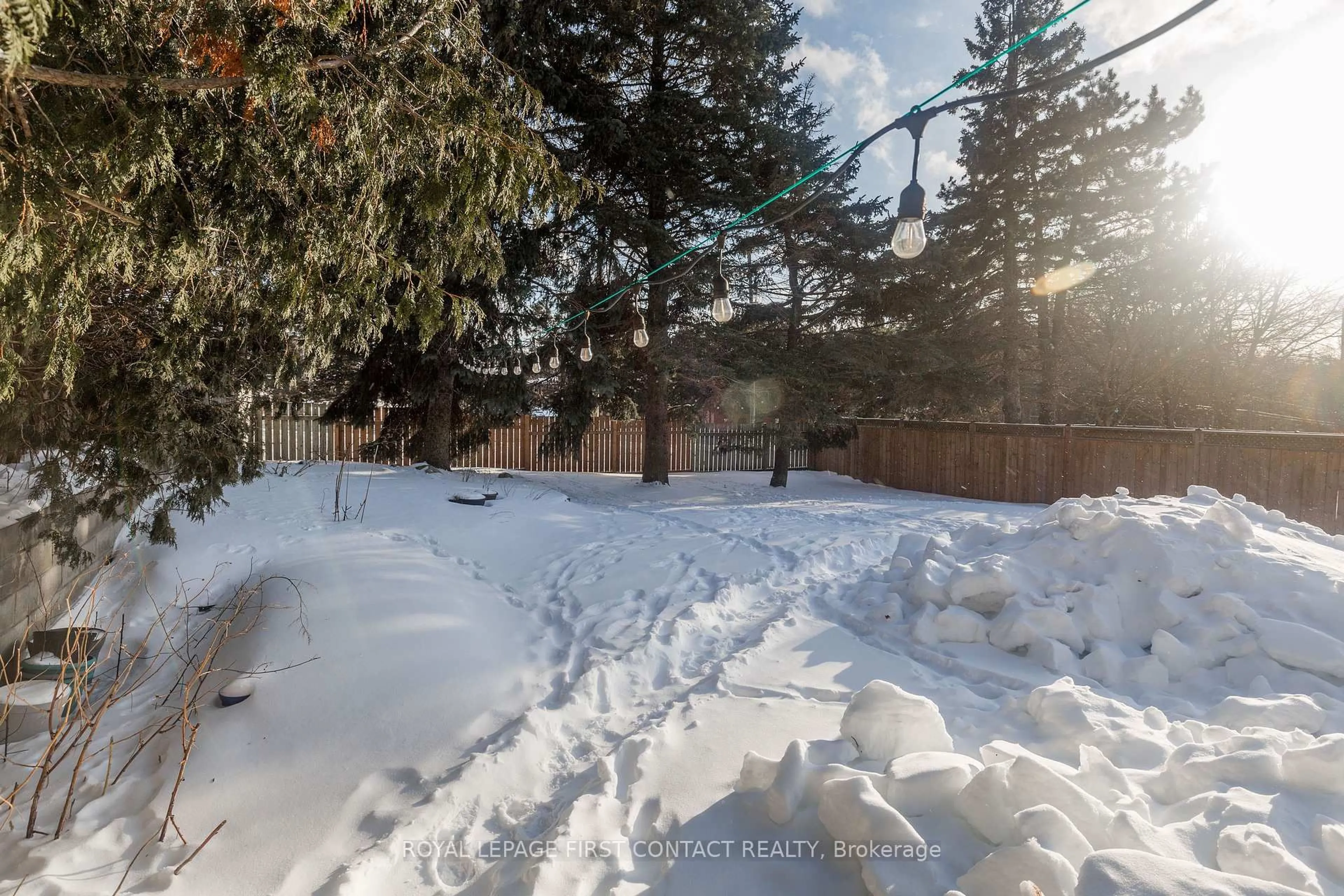 Unknown for 3 Oren Blvd, Barrie Ontario L4N 4T3