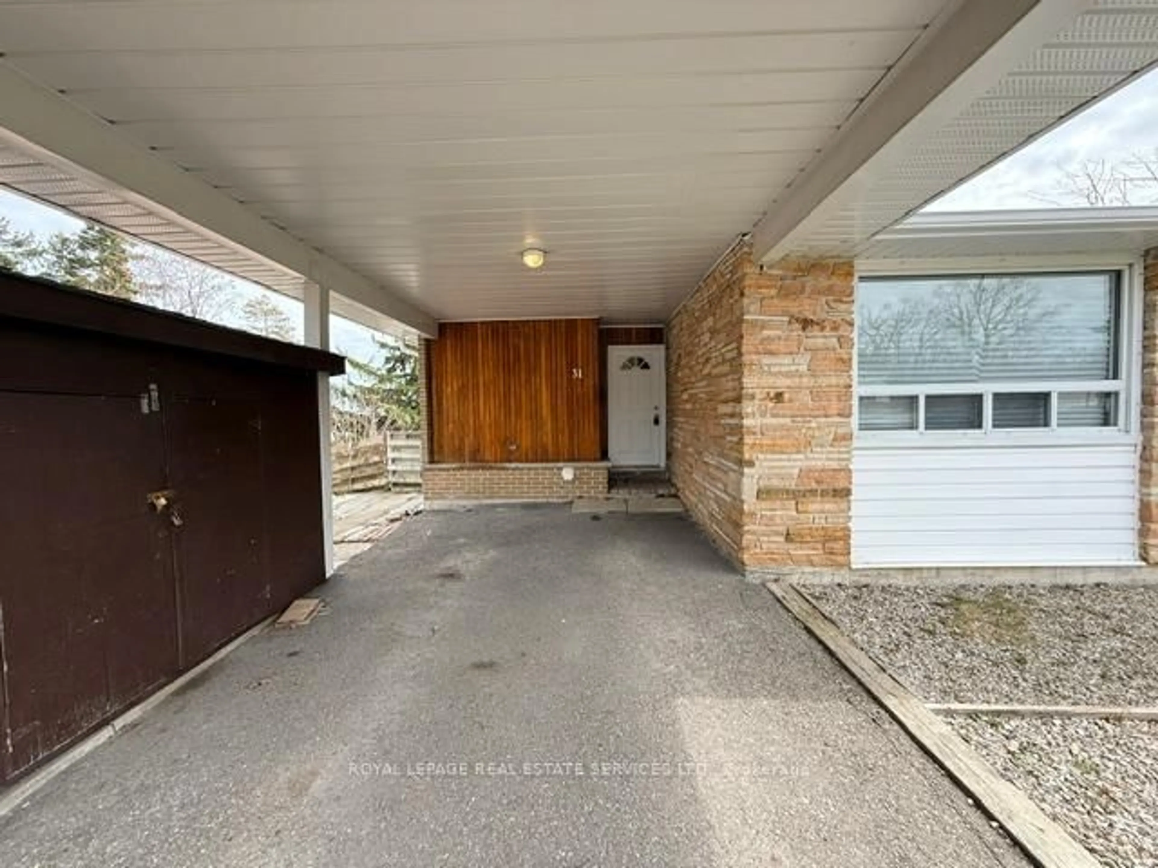 Unknown for 31 Daphne Cres, Barrie Ontario L4M 2Y7