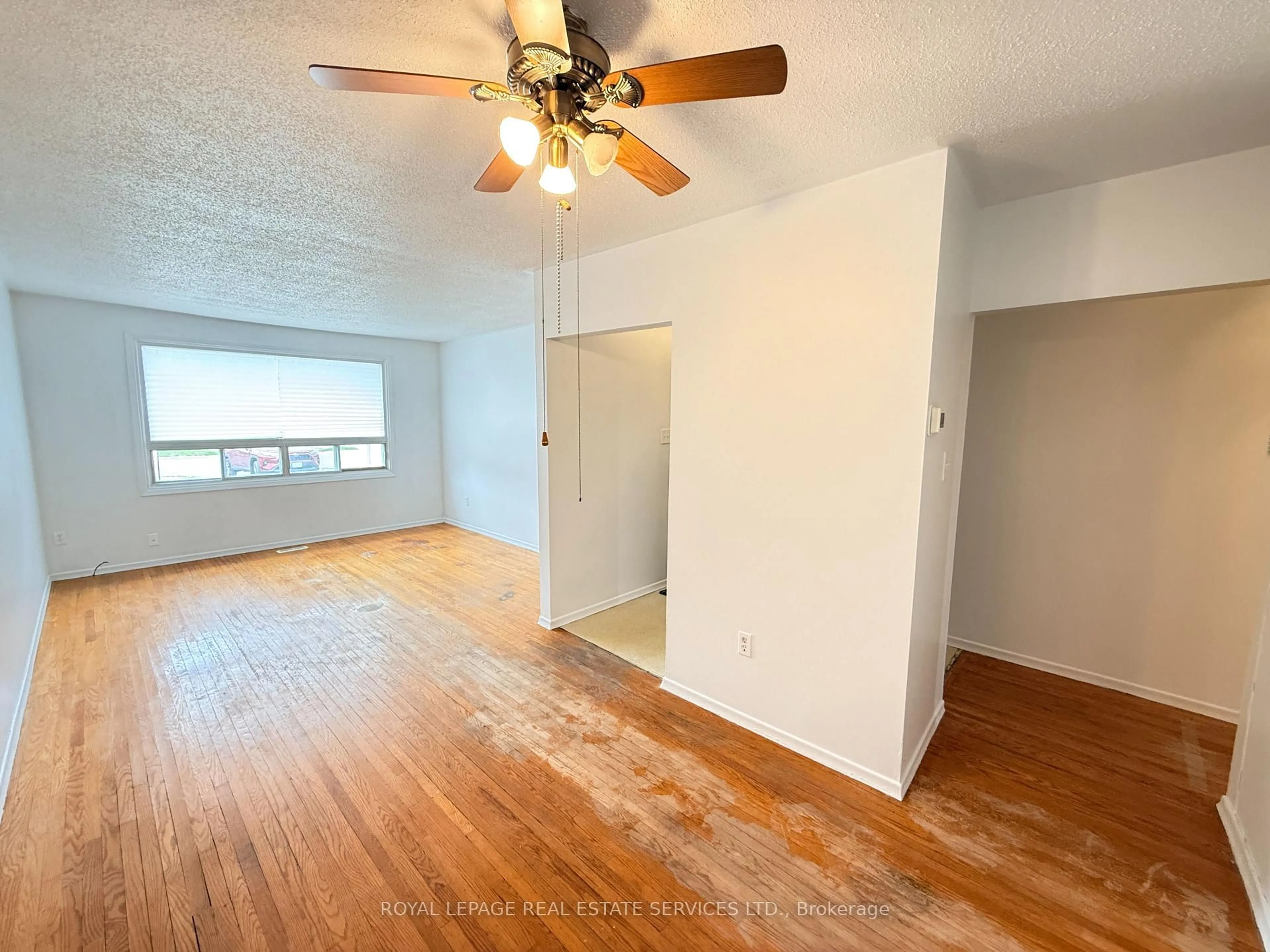 A pic of a room for 31 Daphne Cres, Barrie Ontario L4M 2Y7