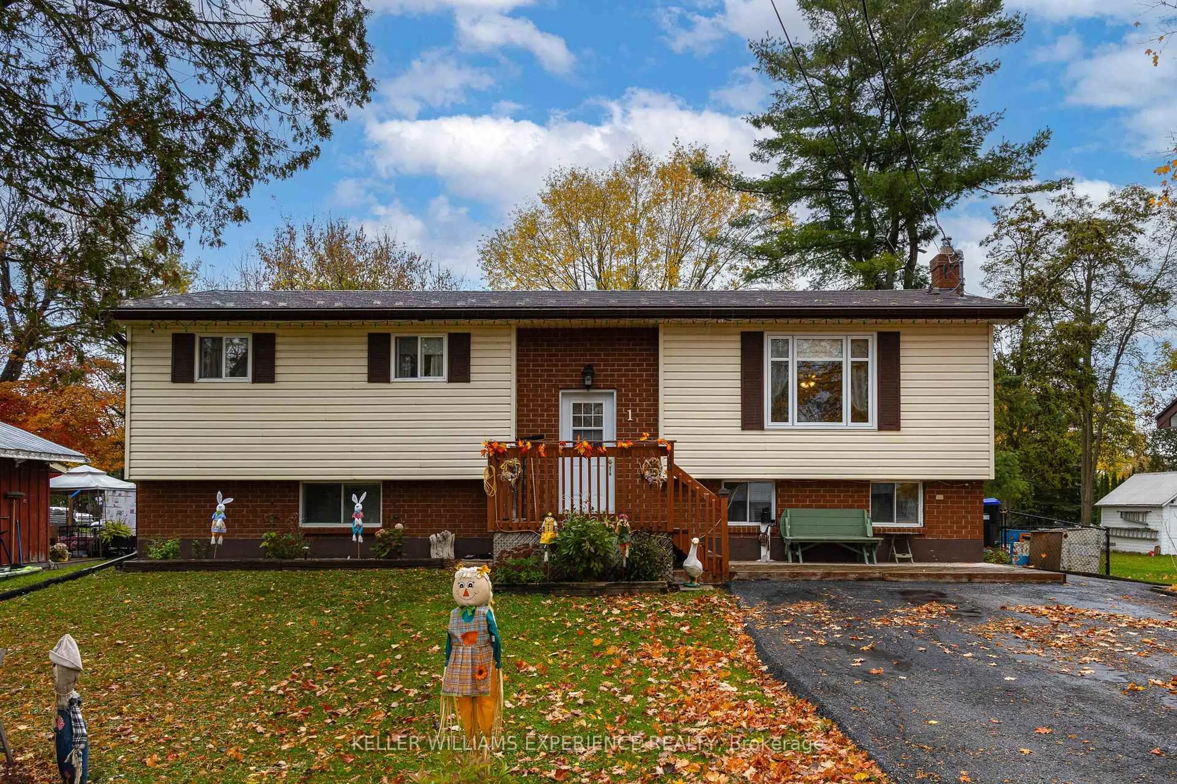 Home with vinyl exterior material, street for 1 Bush St, Severn Ontario L0K 1E0