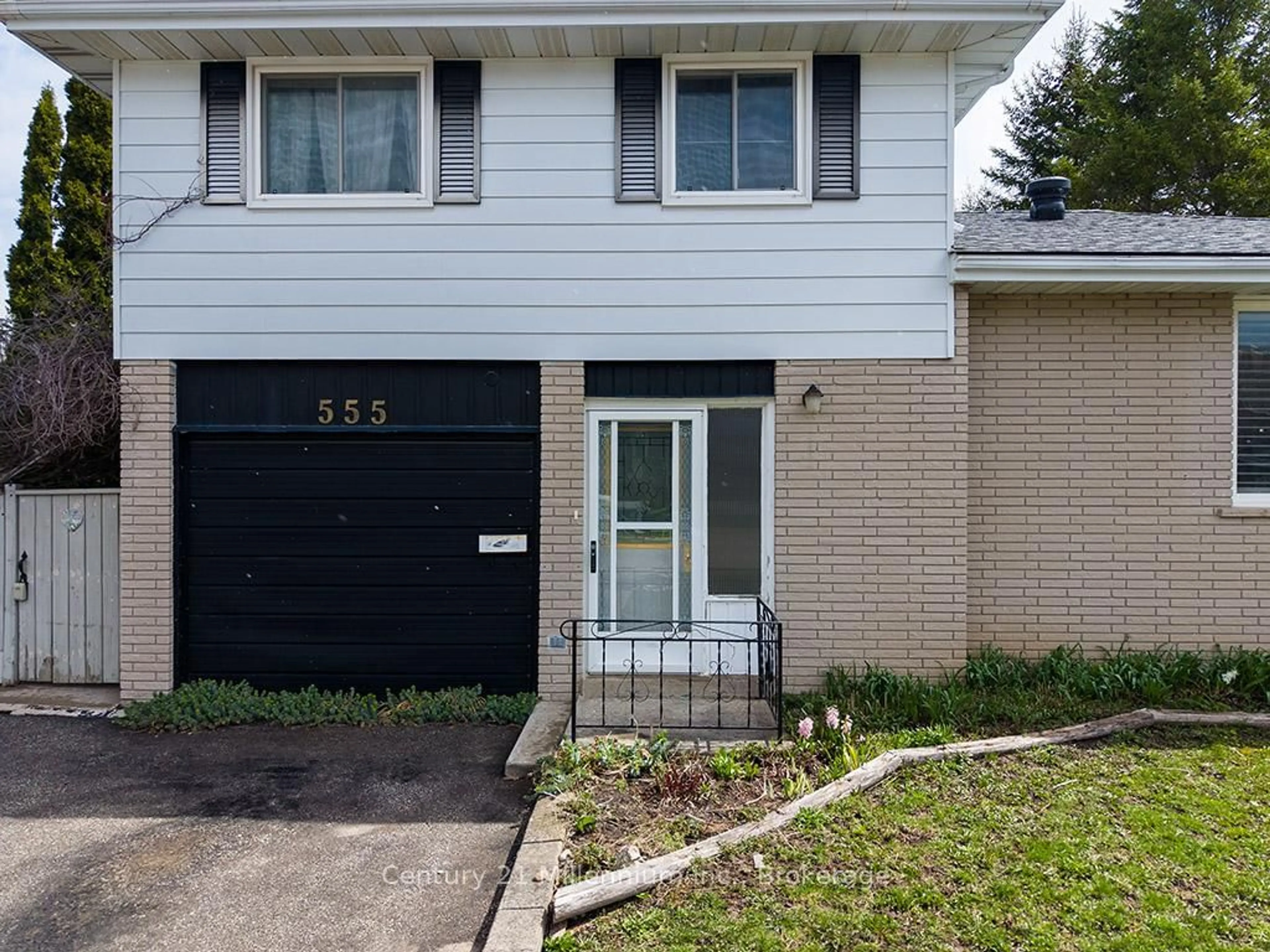 Unknown for 555 Spruce St, Collingwood Ontario L9Y 3H9