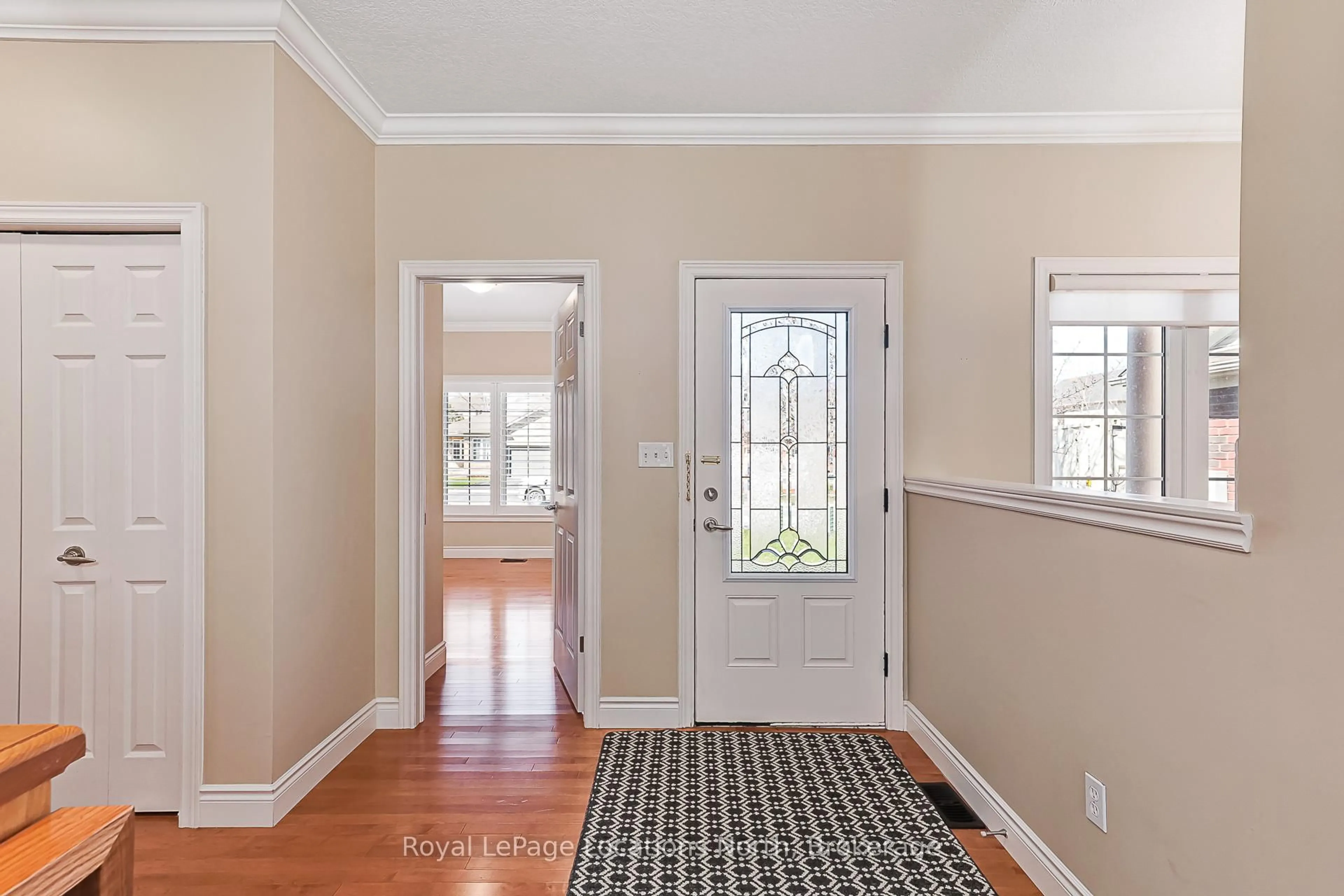 Indoor entryway for 31 Alyssa Dr, Collingwood Ontario L9Y 5K9