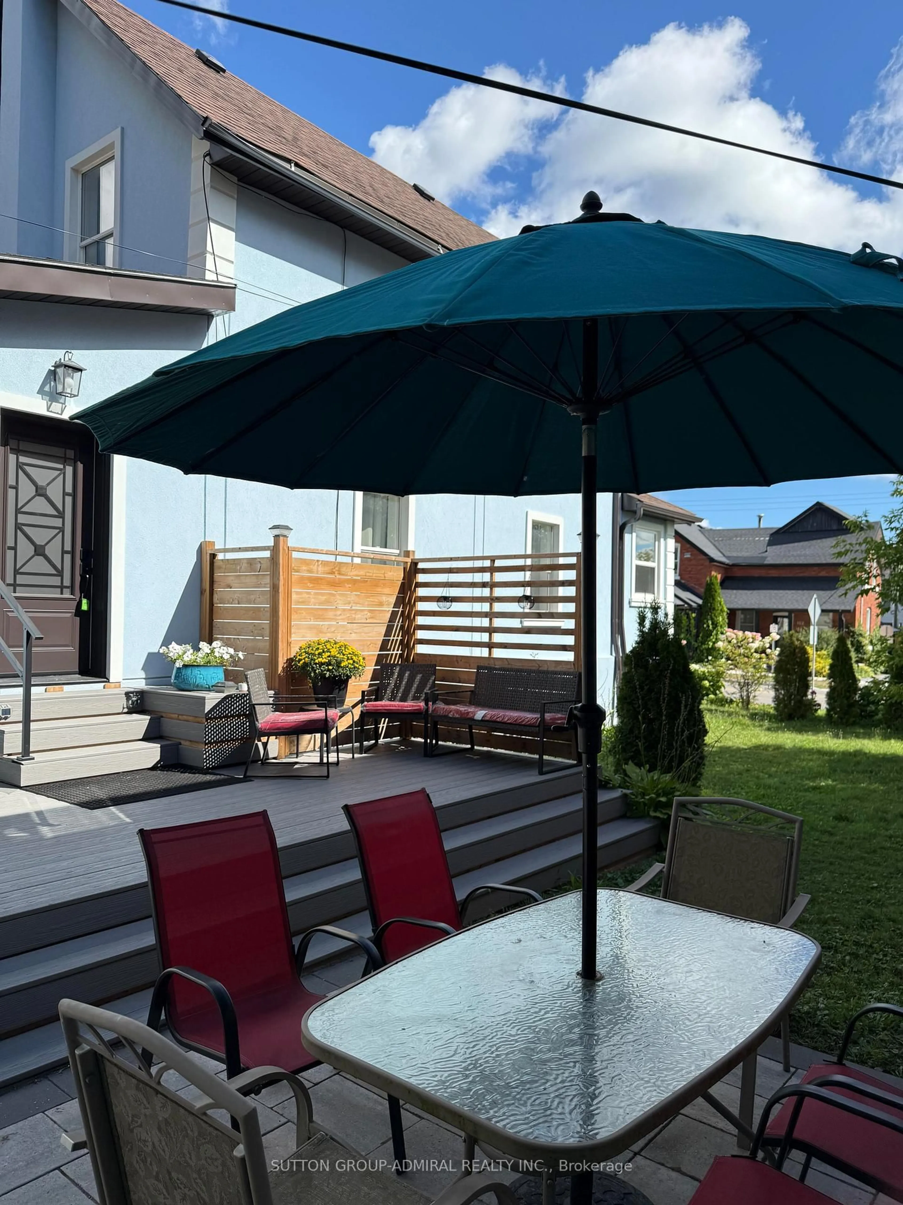 Patio, street for 97 Laclie St, Orillia Ontario L3V 4W9