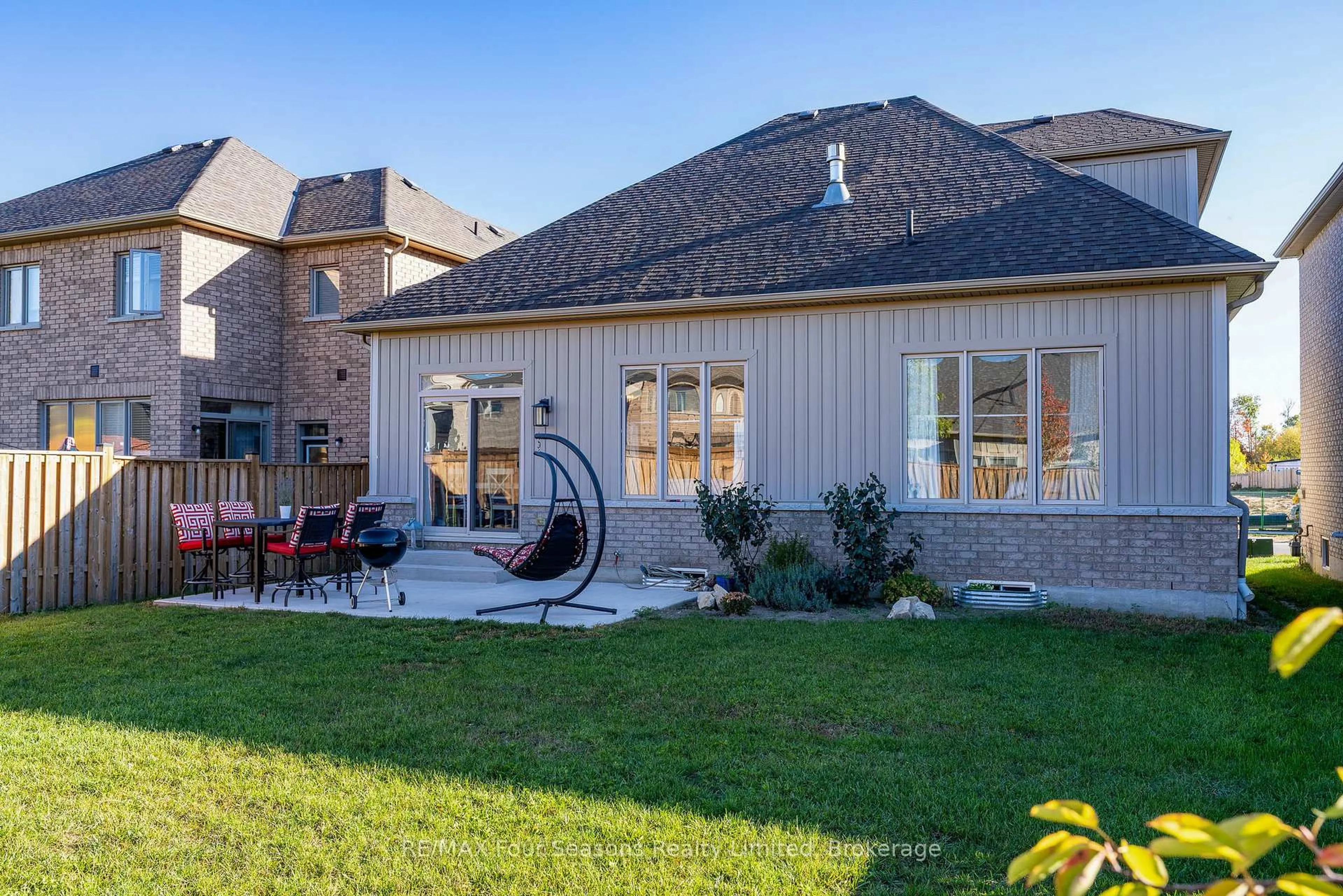 Unknown for 32 Dey Dr, Collingwood Ontario L9Y 2P7