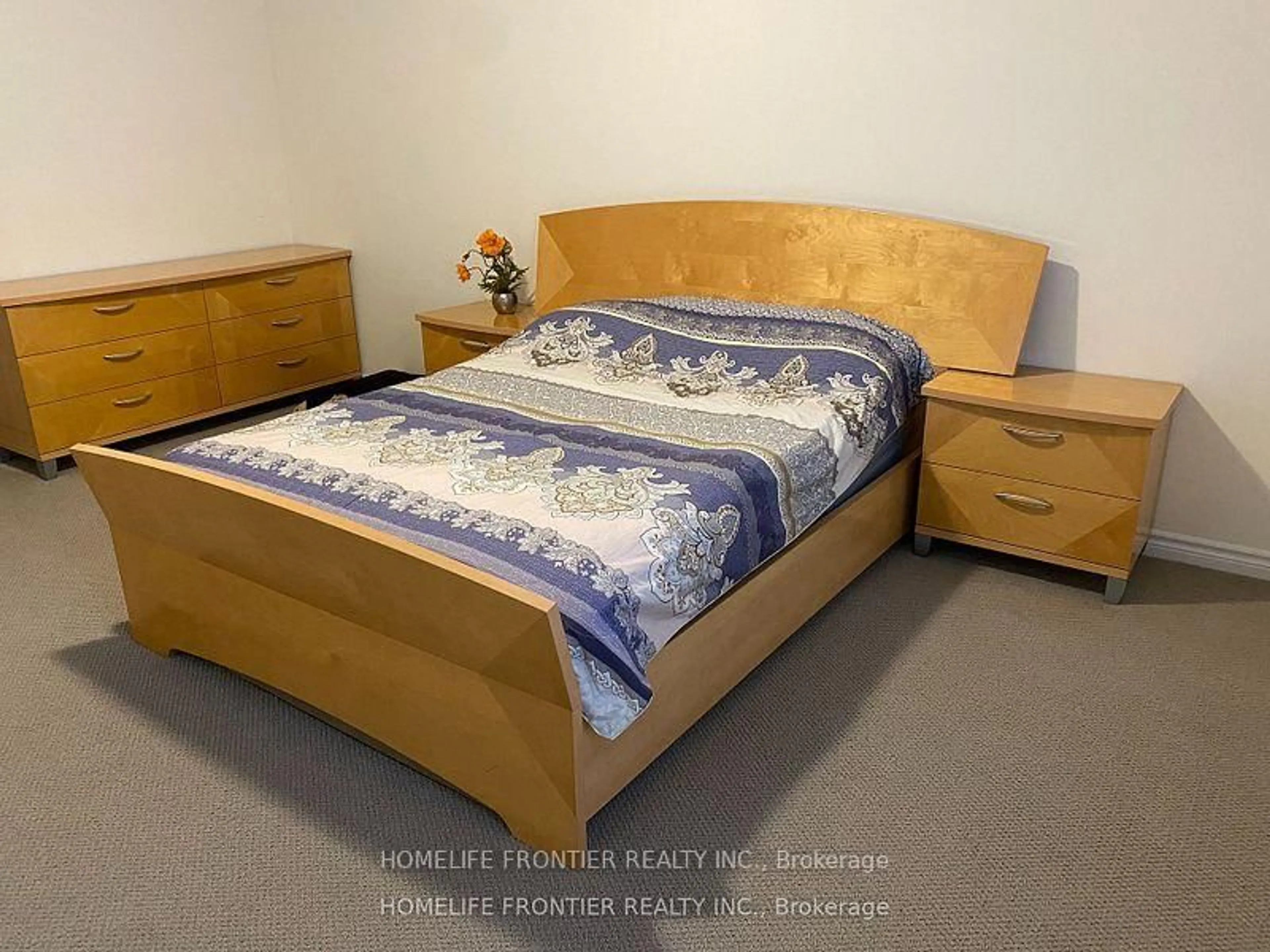 Bedroom with bed, unknown for 172 Ramblewood Dr, Wasaga Beach Ontario L9Z 0L6