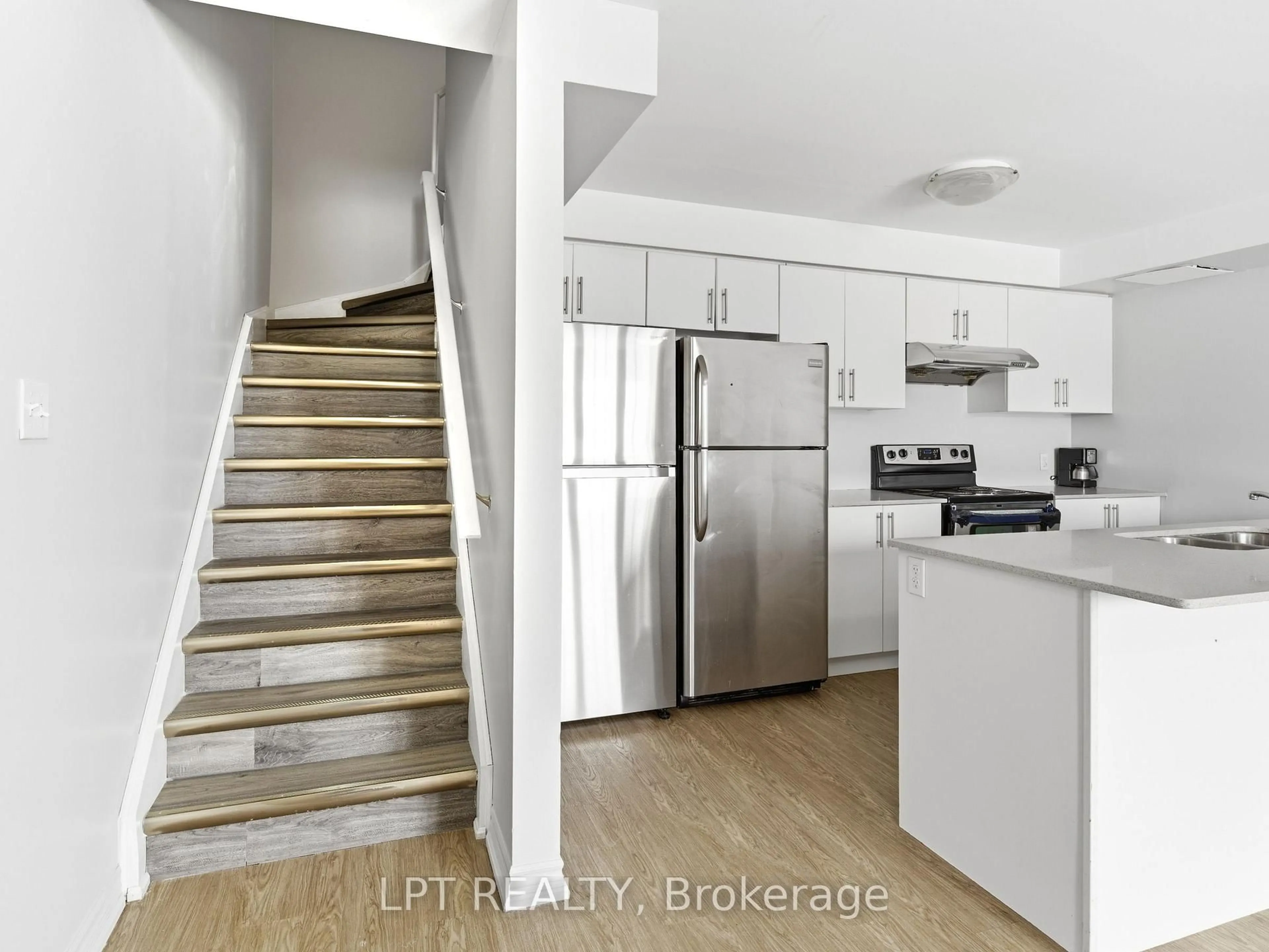 Unknown for 244 Penetanguishene Rd #4, Oro-Medonte Ontario L4M 7C2