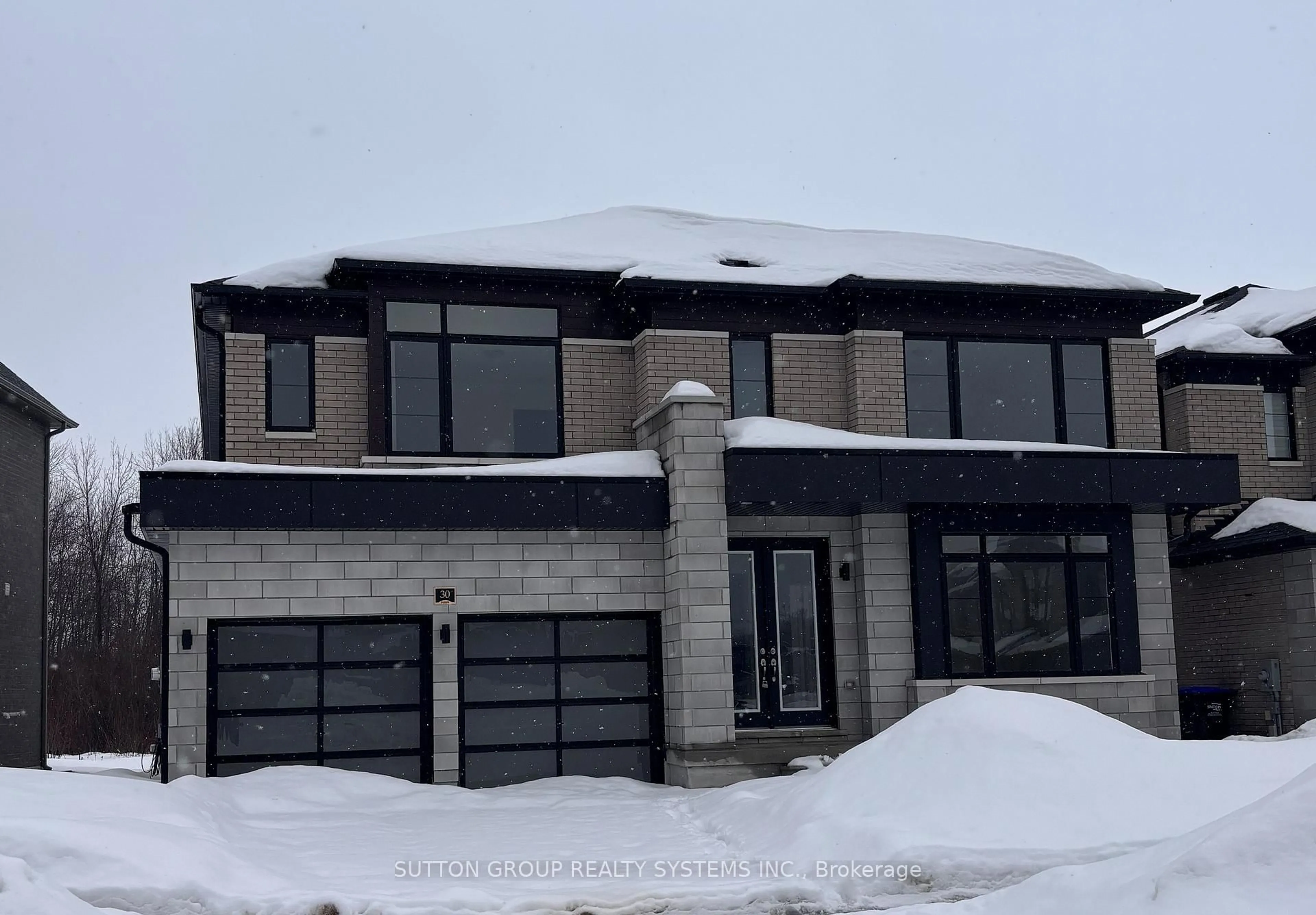 Home with brick exterior material, street for 30 Rosanne Circ, Wasaga Beach Ontario L9Z 0N3