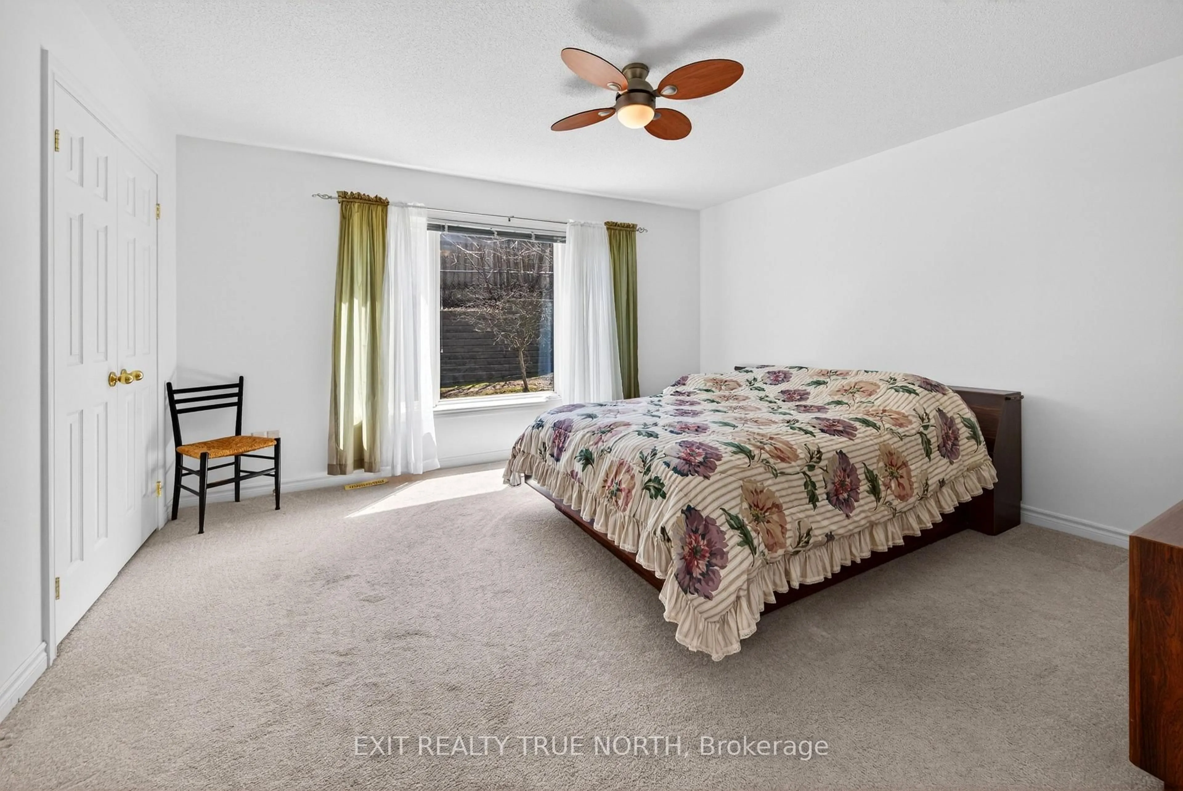 A pic of a room for 1021 Whitney Cres, Midland Ontario L4R 5N3