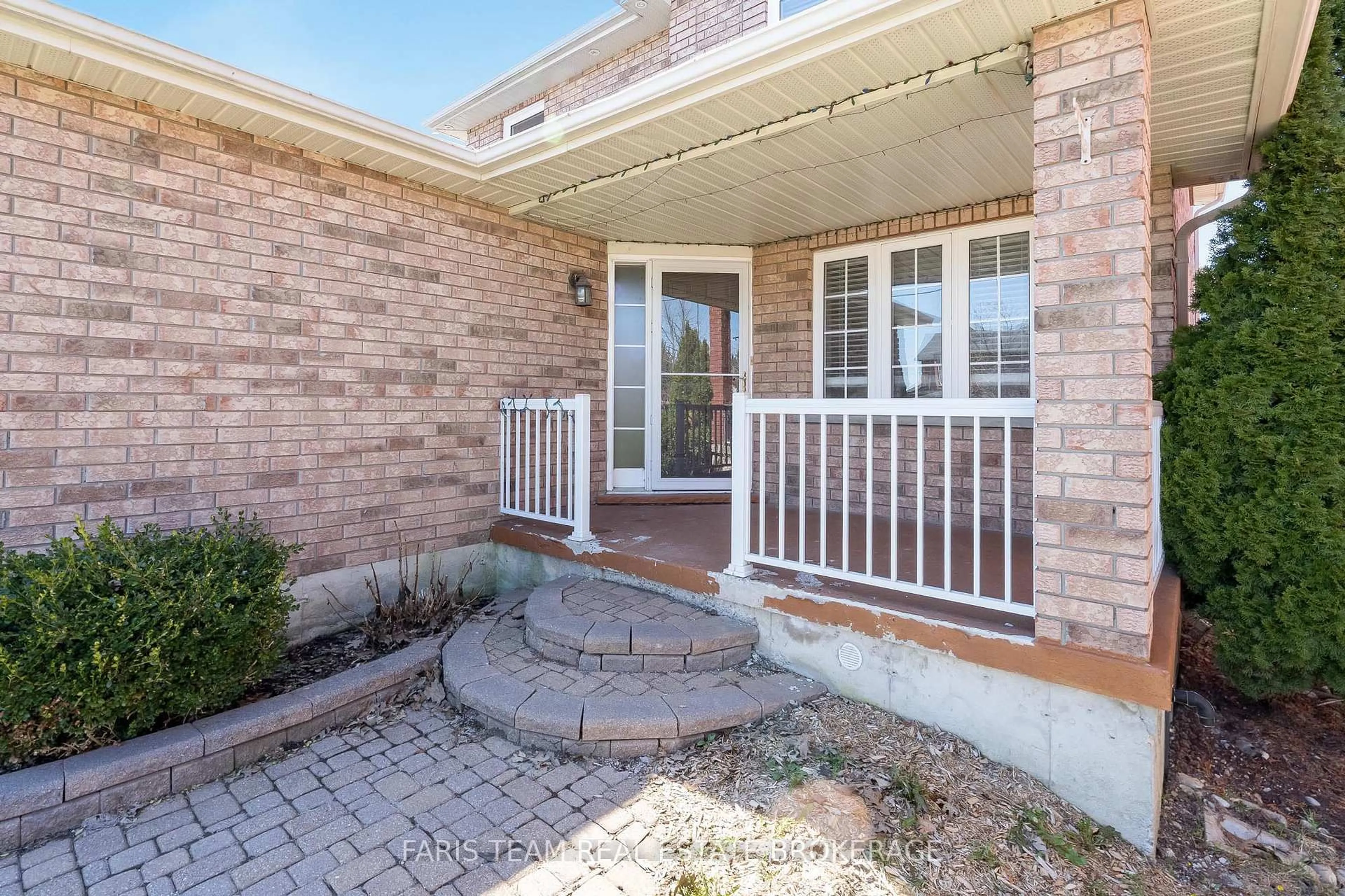 Unknown for 18 Balmoral Pl, Barrie Ontario L4N 0Y9