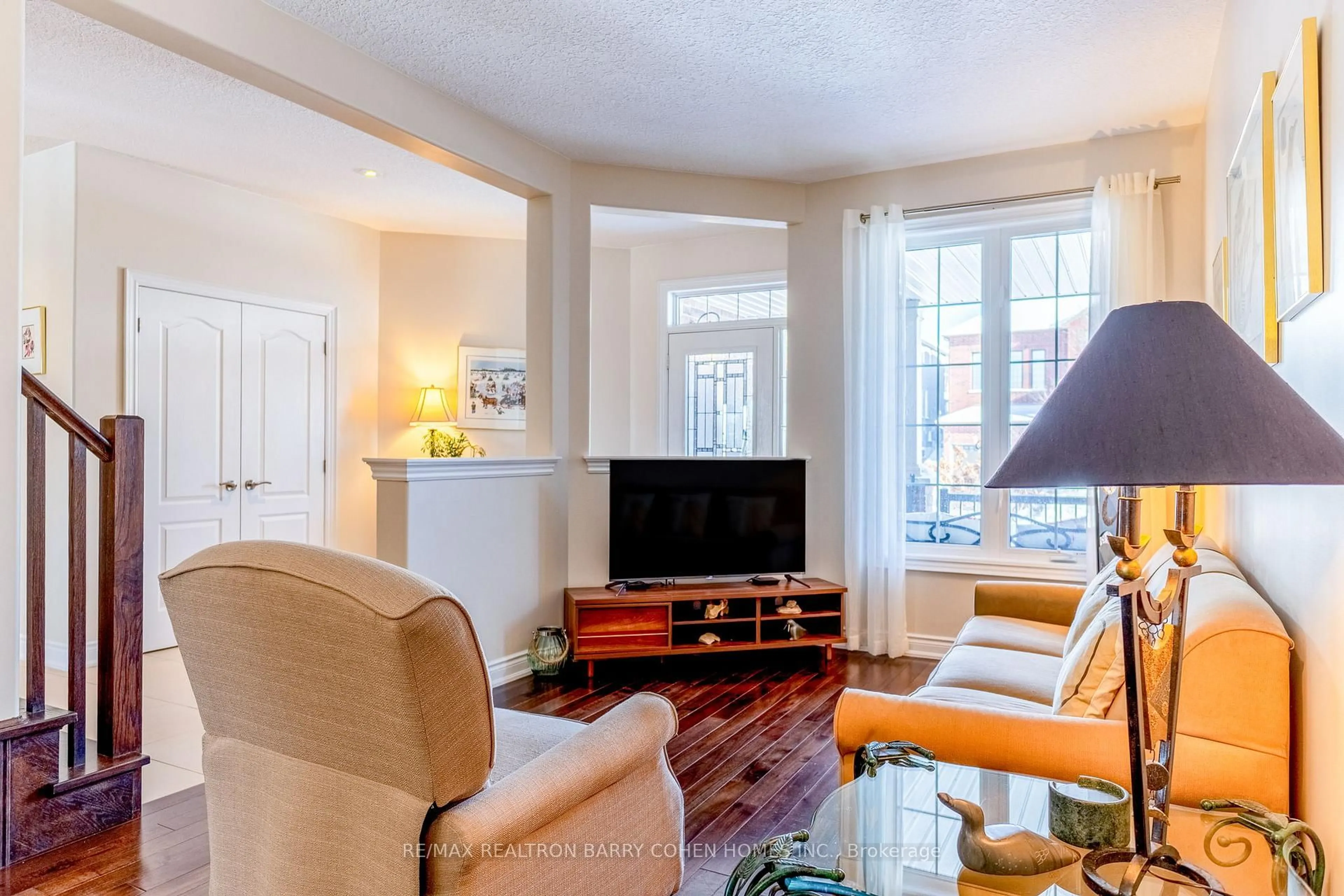 Living room with furniture, unknown for 137 Jewel House Lane, Barrie Ontario L4N 6E1