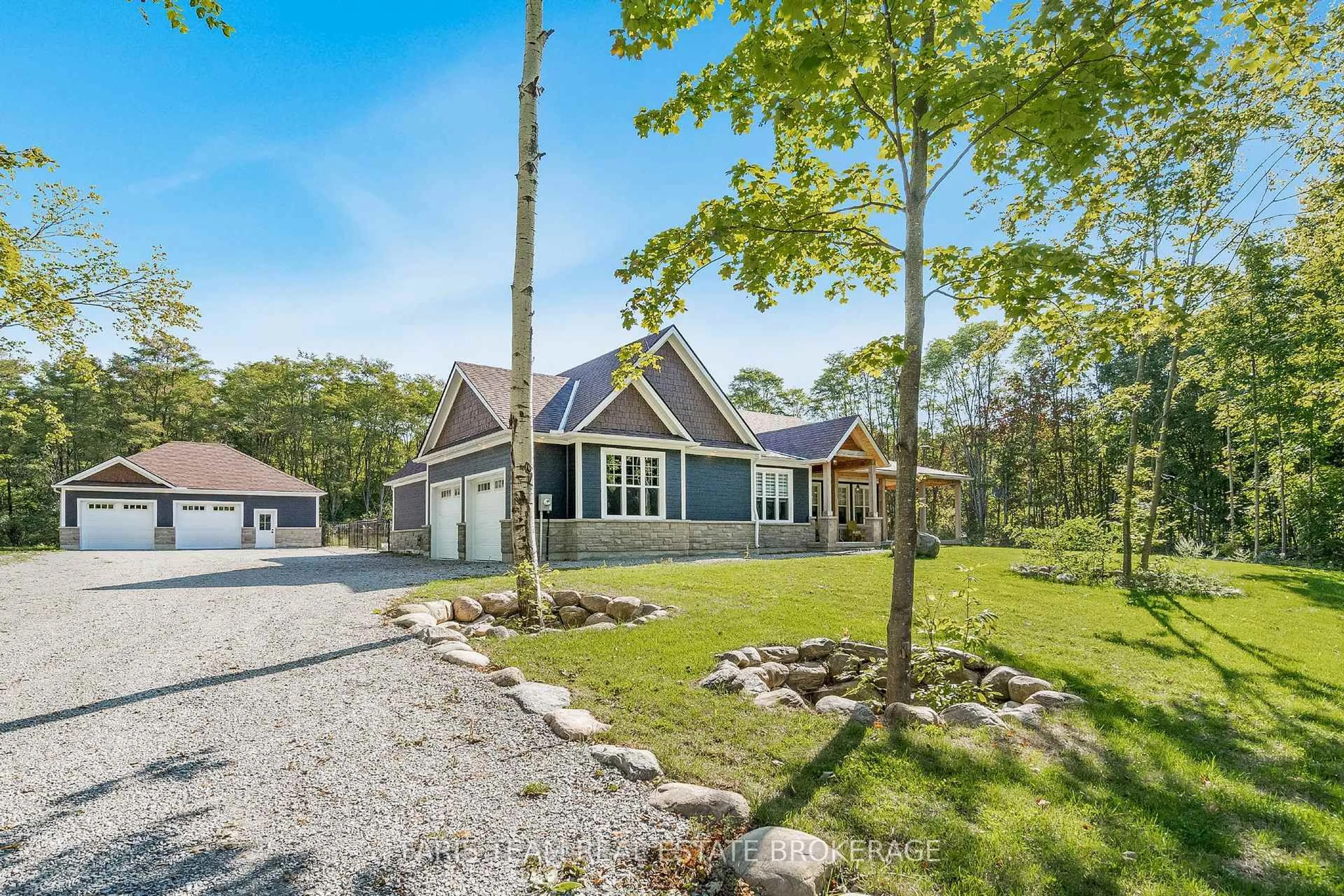 A pic from outside/outdoor area/front of a property/back of a property/a pic from drone, unknown for 1555 Baseline Rd, Tiny Ontario L0L 2T0