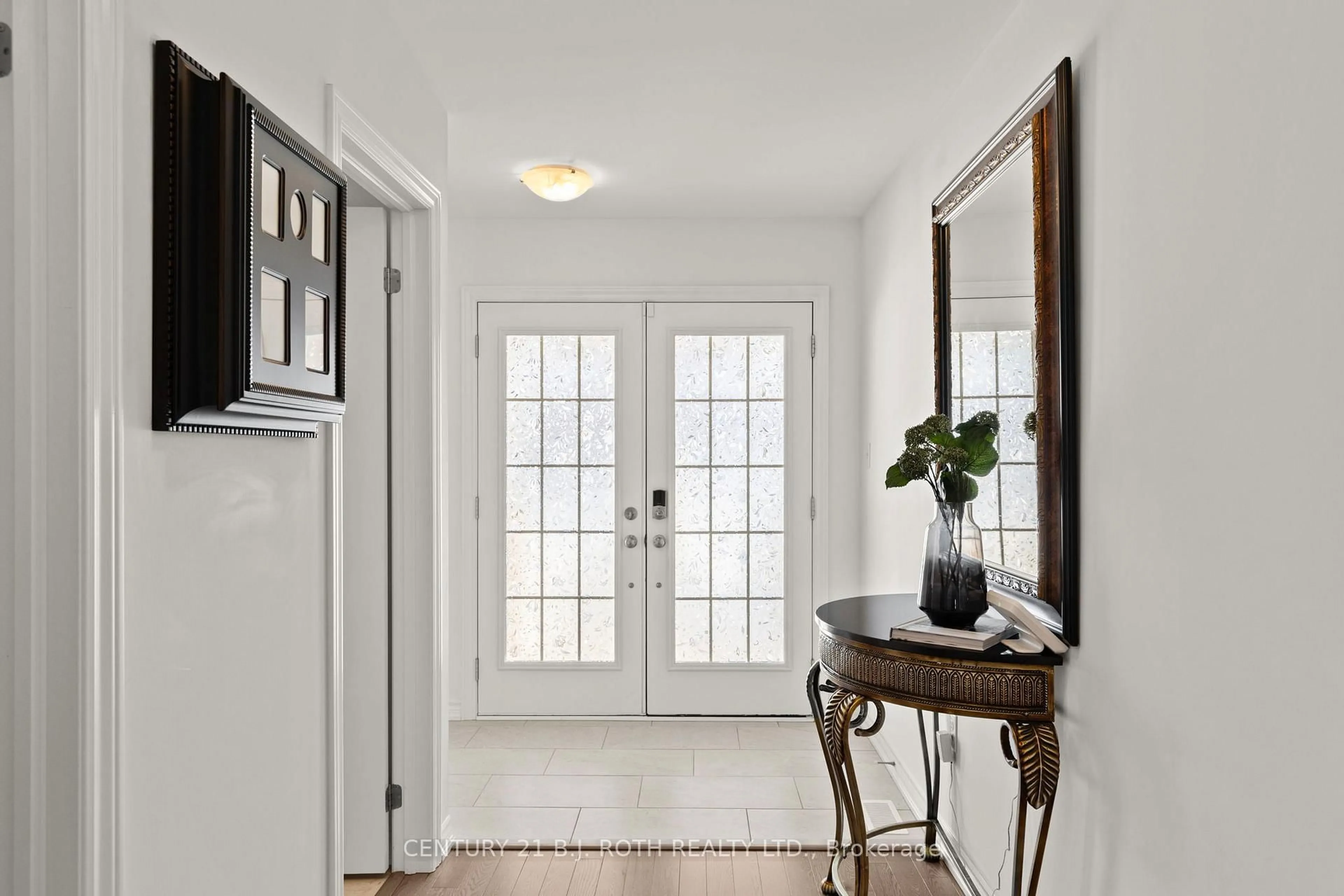 Indoor entryway for 69 Alaskan Hts, Barrie Ontario L9J 0H9