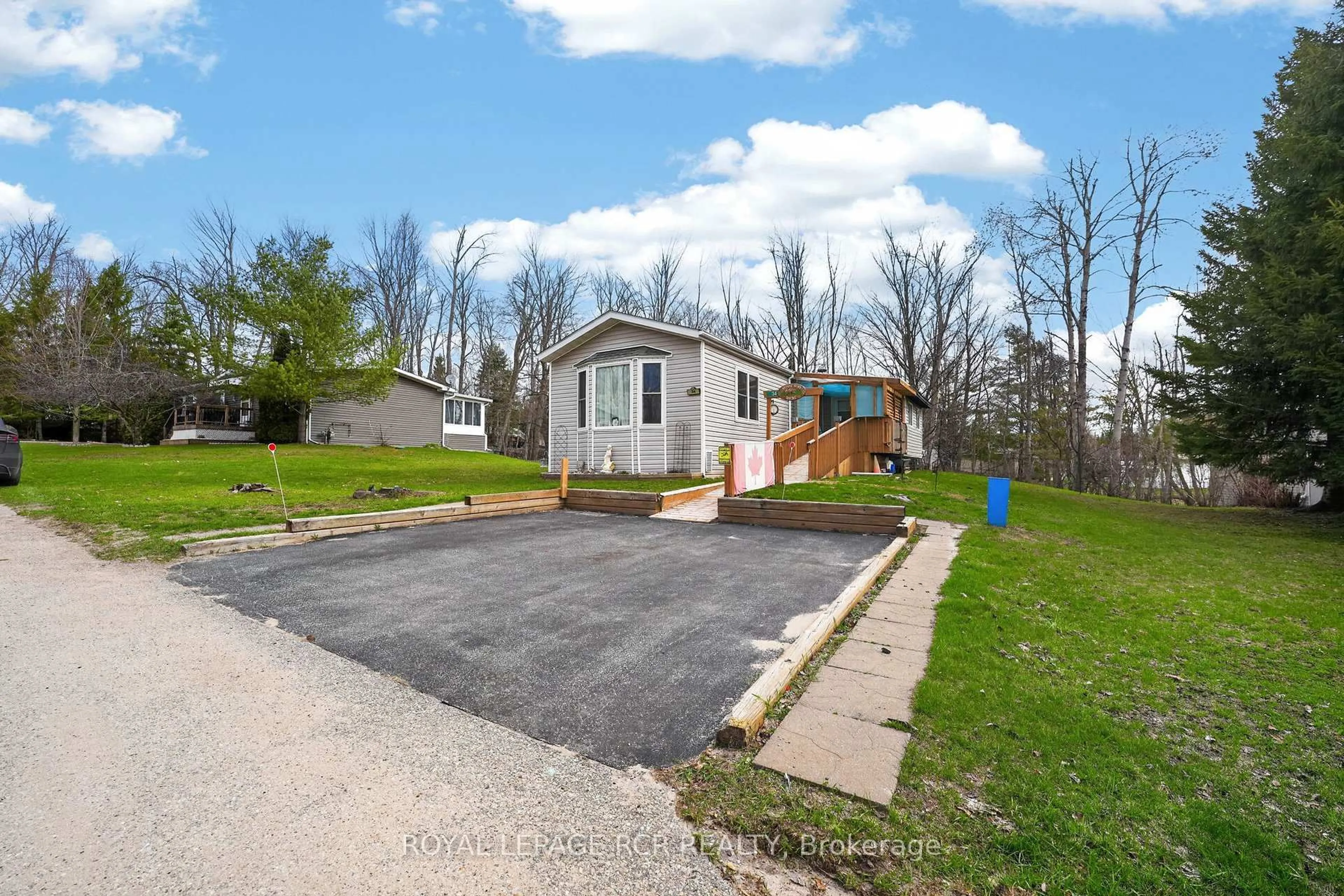 Unknown for 34 Jane St, Oro-Medonte Ontario L3V 0P9