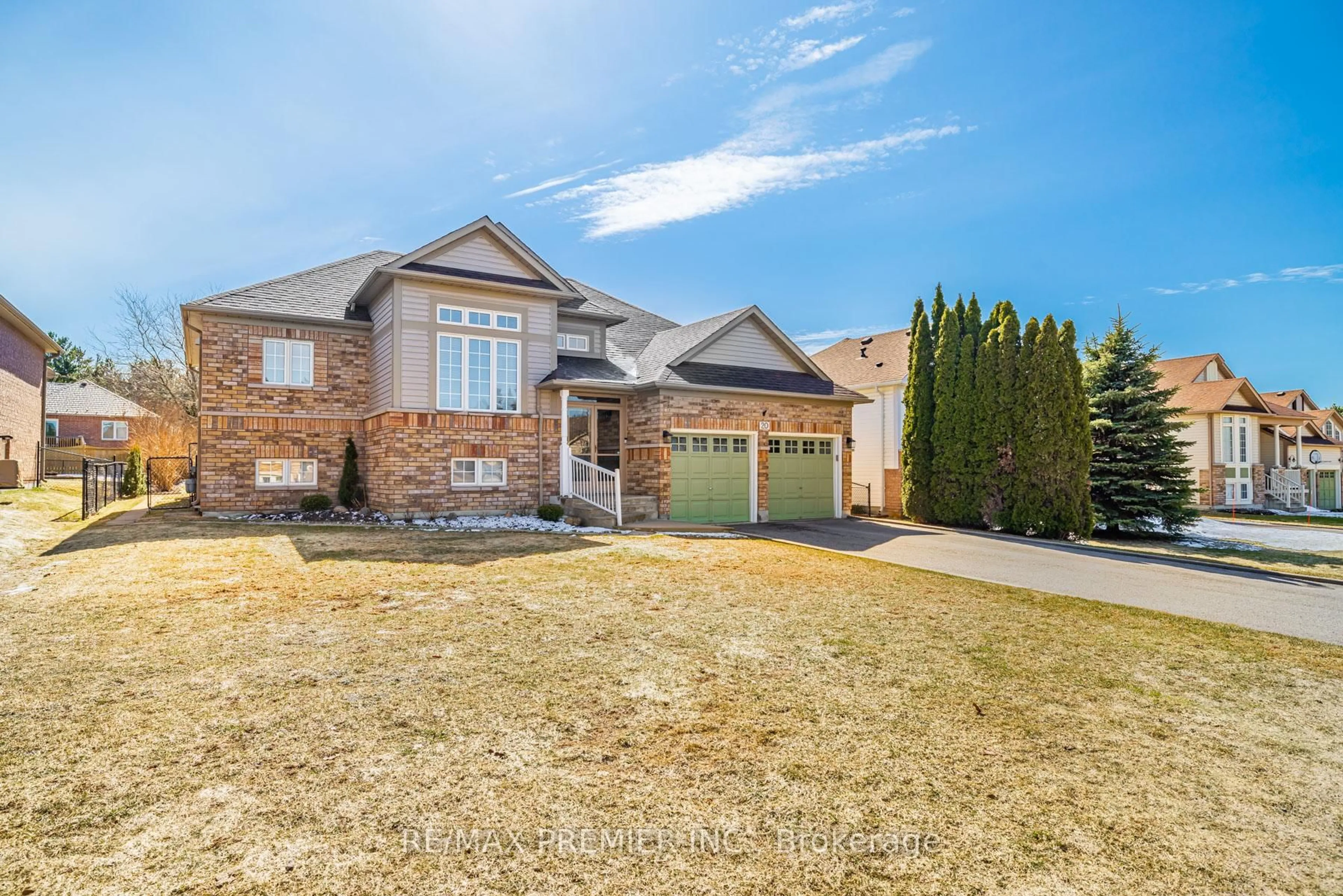 Home with brick exterior material, street for 20 Cranberry Hts, Wasaga Beach Ontario L9Z 1M9