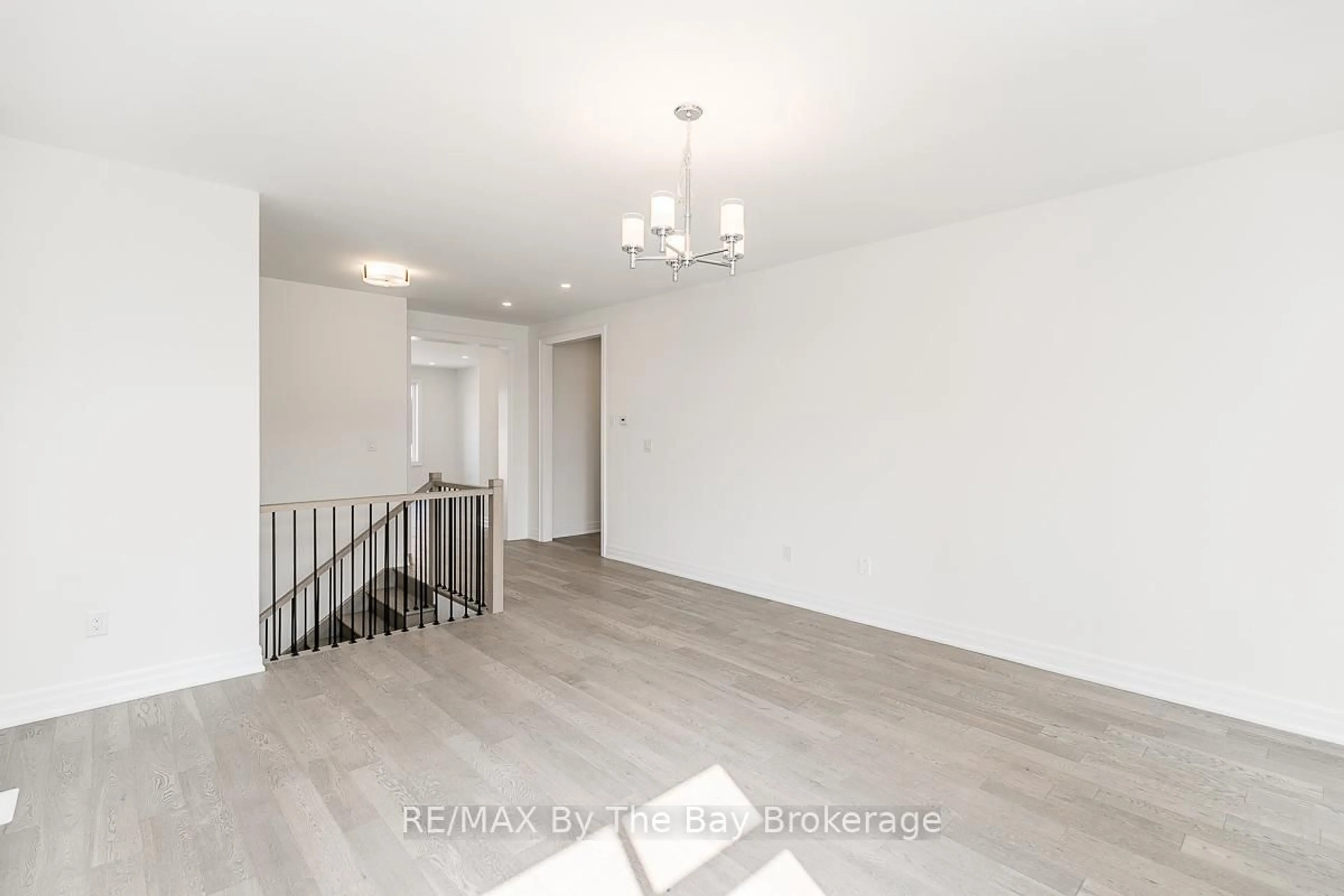 A pic of a room for 3 ROSANNE Circ, Wasaga Beach Ontario L9Z 0N4