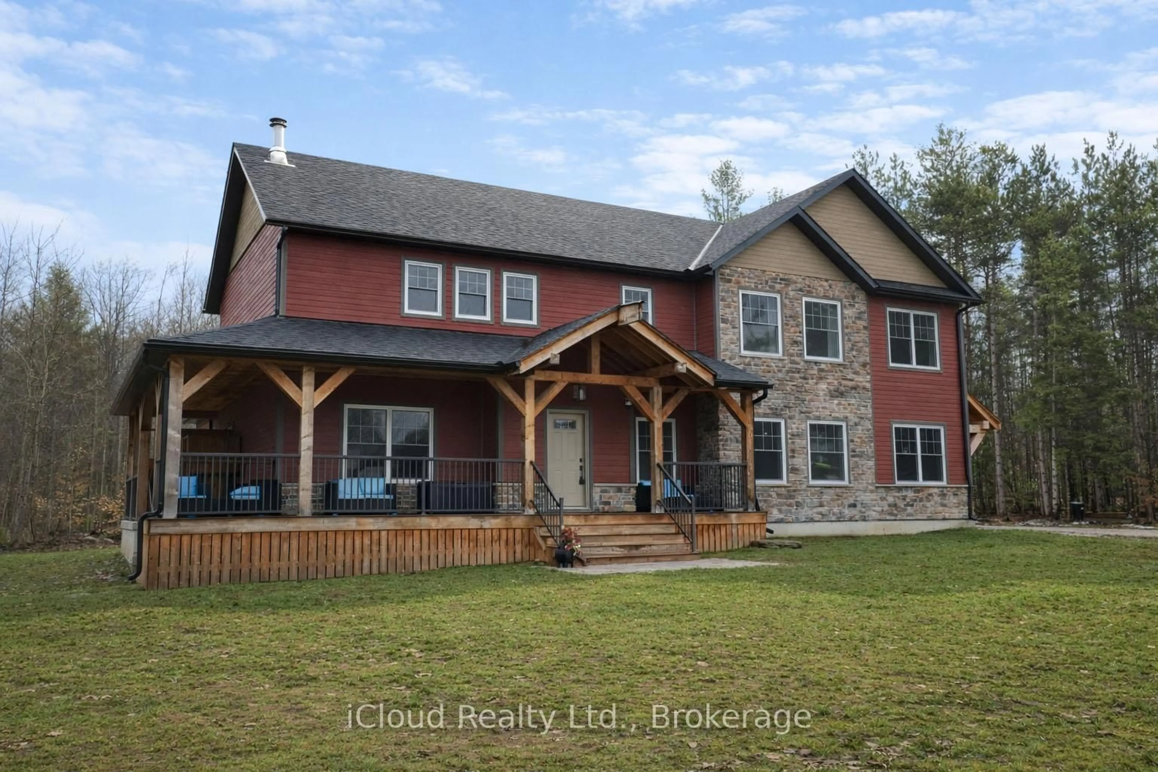 A pic from outside/outdoor area/front of a property/back of a property/a pic from drone, building for 2091 Dwyer Rd, Springwater Ontario L9X 1L7