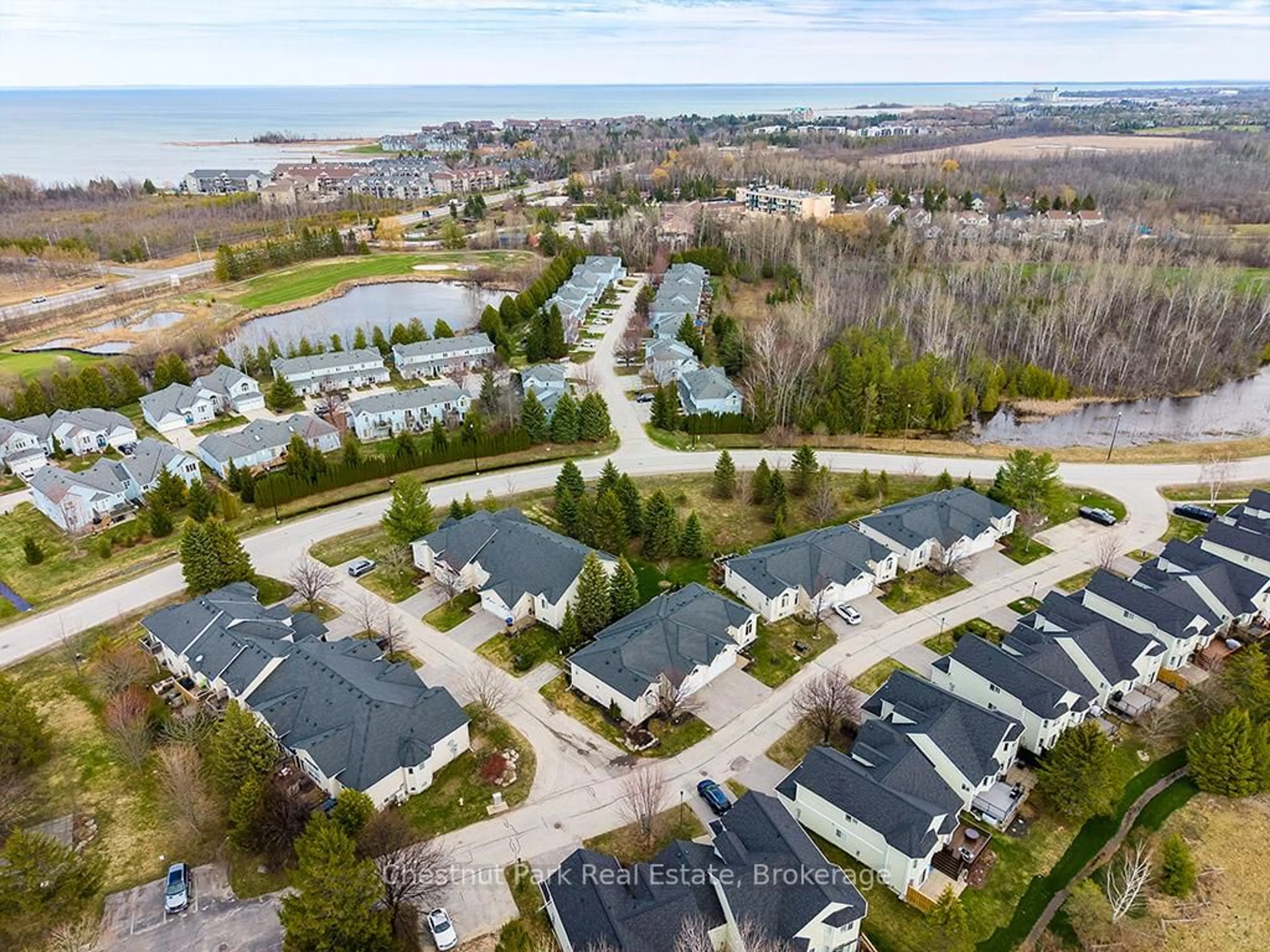 A pic from outside/outdoor area/front of a property/back of a property/a pic from drone, water/lake/river/ocean view for 40 Barker Blvd, Collingwood Ontario L9Y 4W4