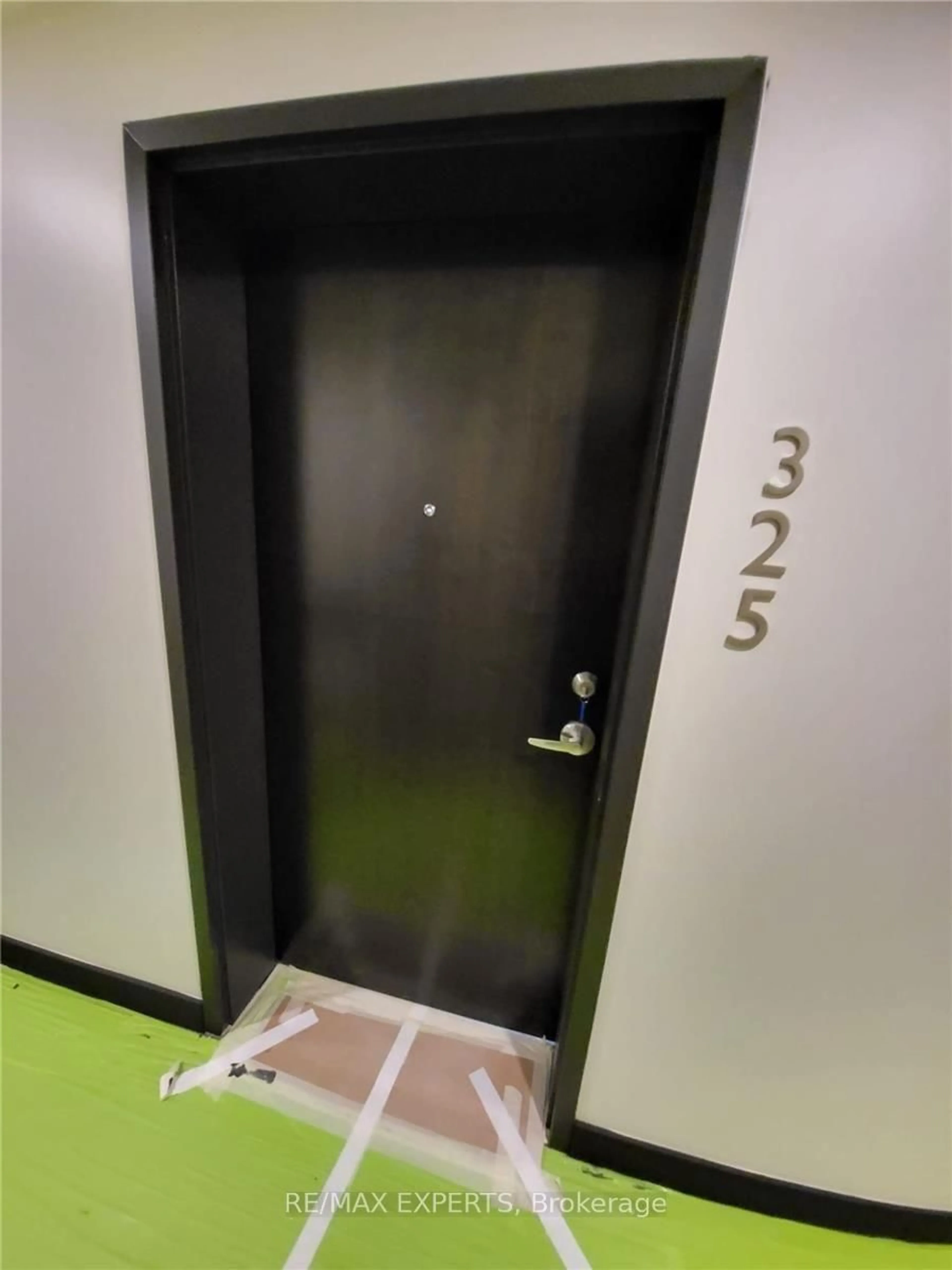 A pic of a room for 430 Essa Rd #325, Barrie Ontario L4N 9C6