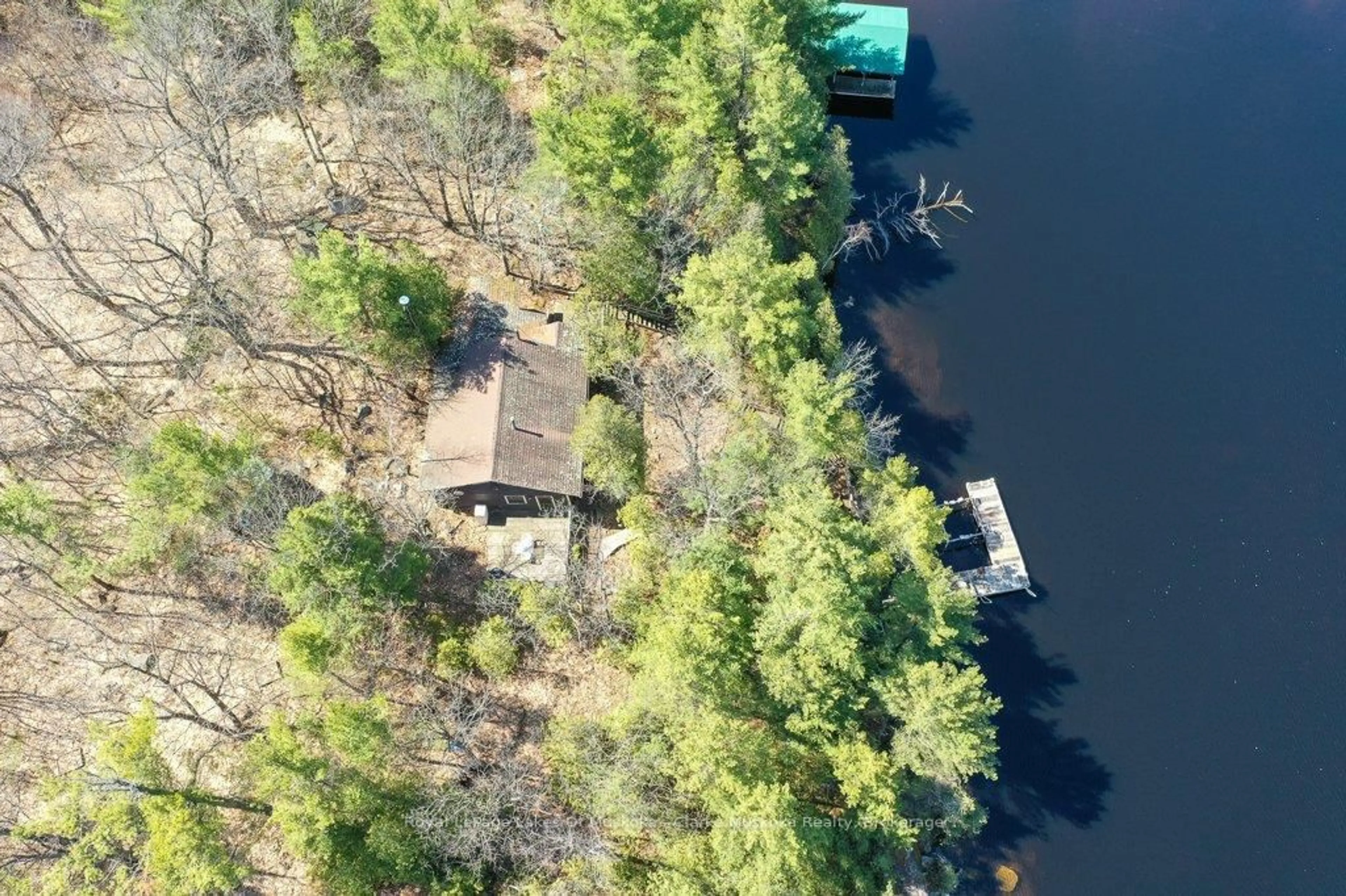 A pic from outside/outdoor area/front of a property/back of a property/a pic from drone, water/lake/river/ocean view for 2065 Burrows Island, Severn Ontario L0K 1S0