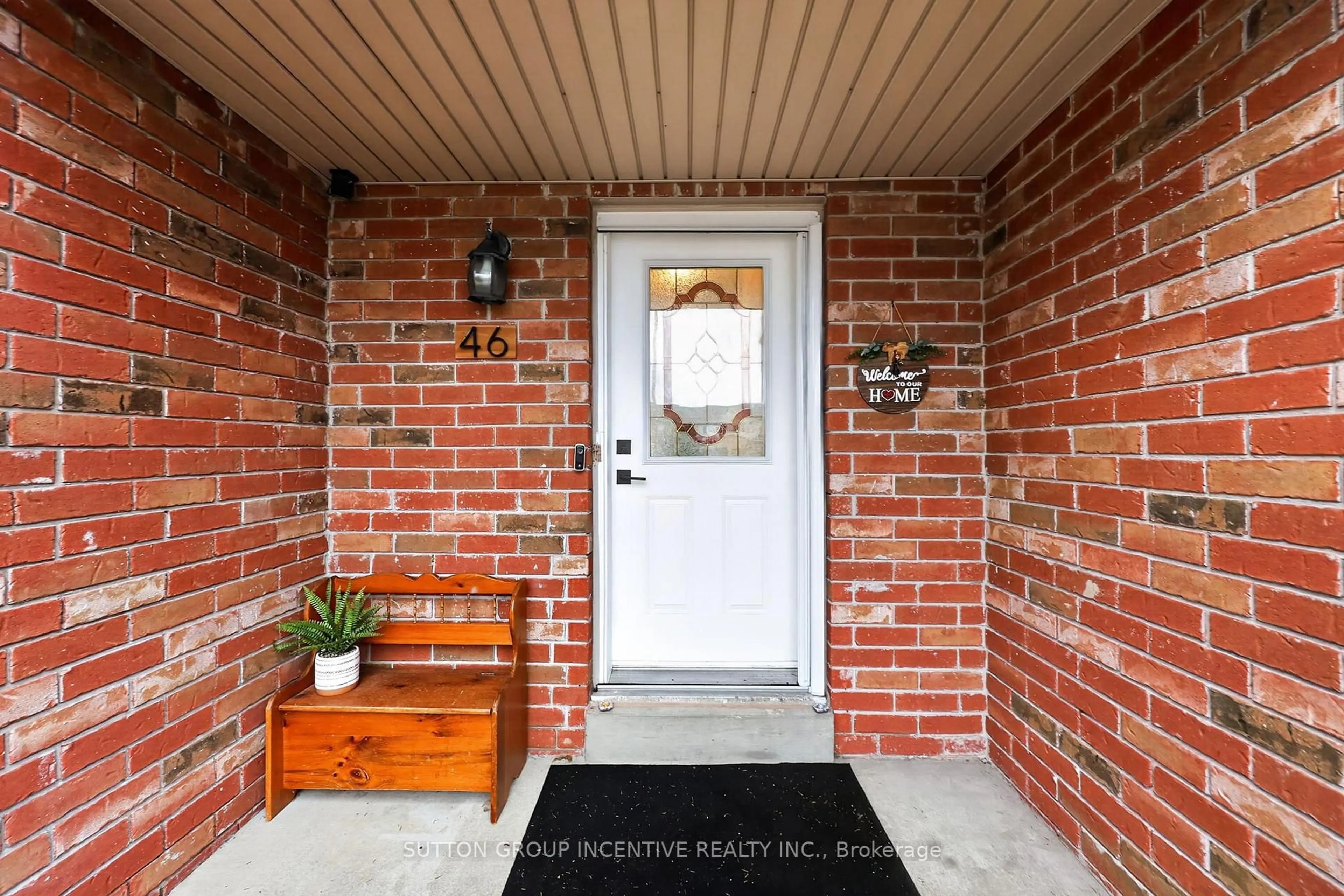 Home with brick exterior material, street for 46 Bates Crt, Barrie Ontario L4N 8L8