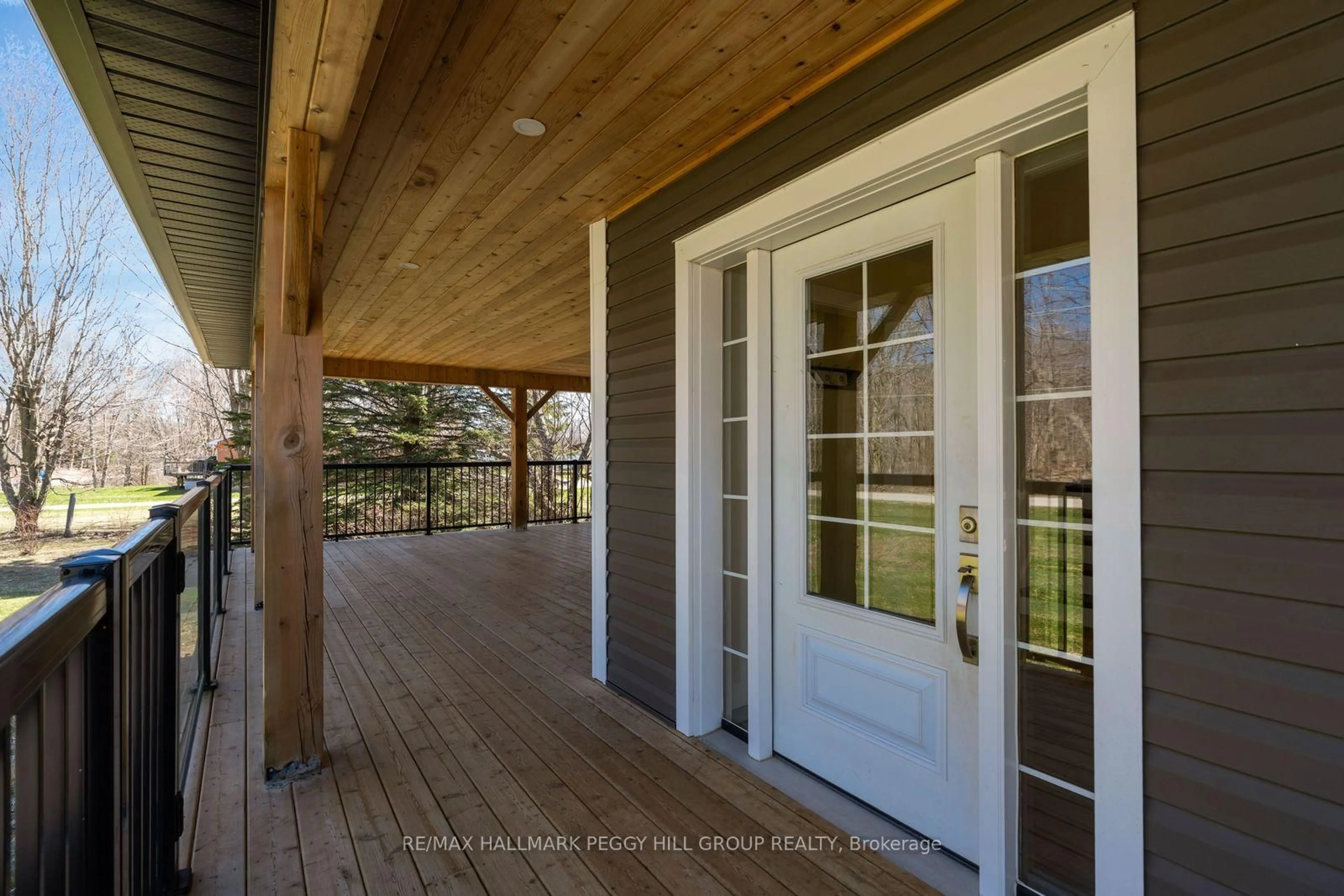 Indoor entryway for 79 Concession 2, Tiny Ontario L0L 2T0