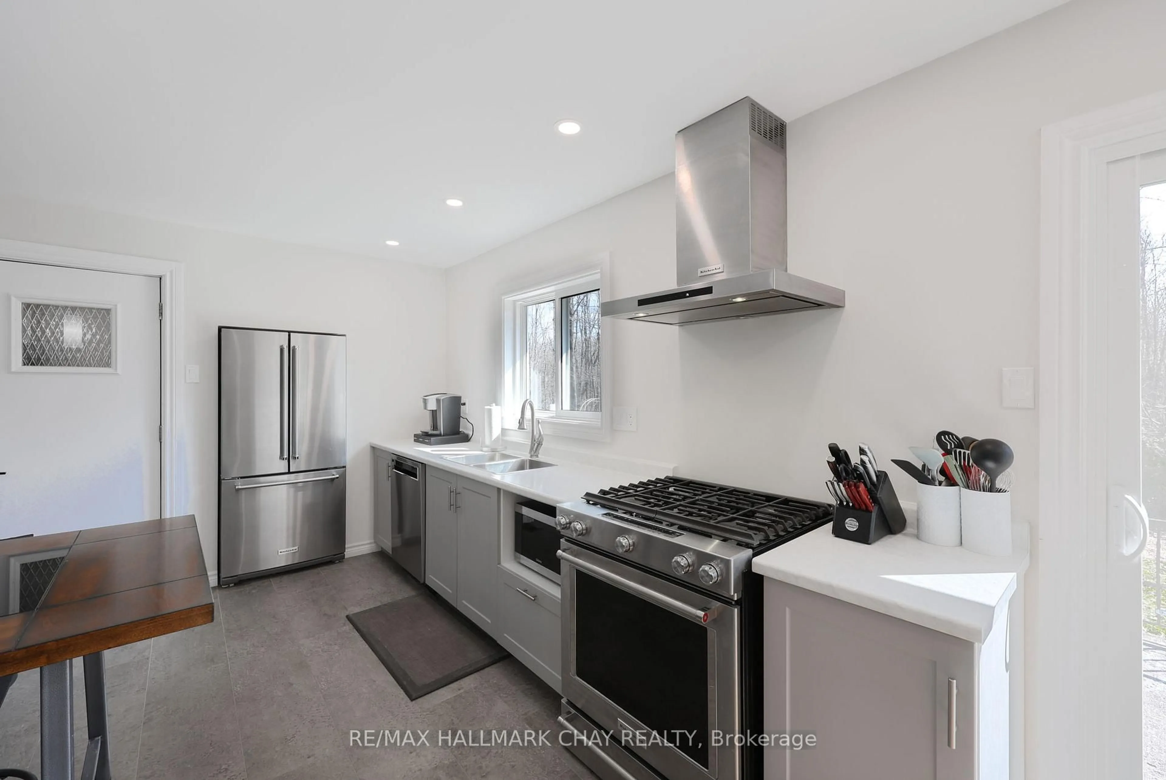 Unknown for 5709 Line 9, Oro-Medonte Ontario L0K 2C0