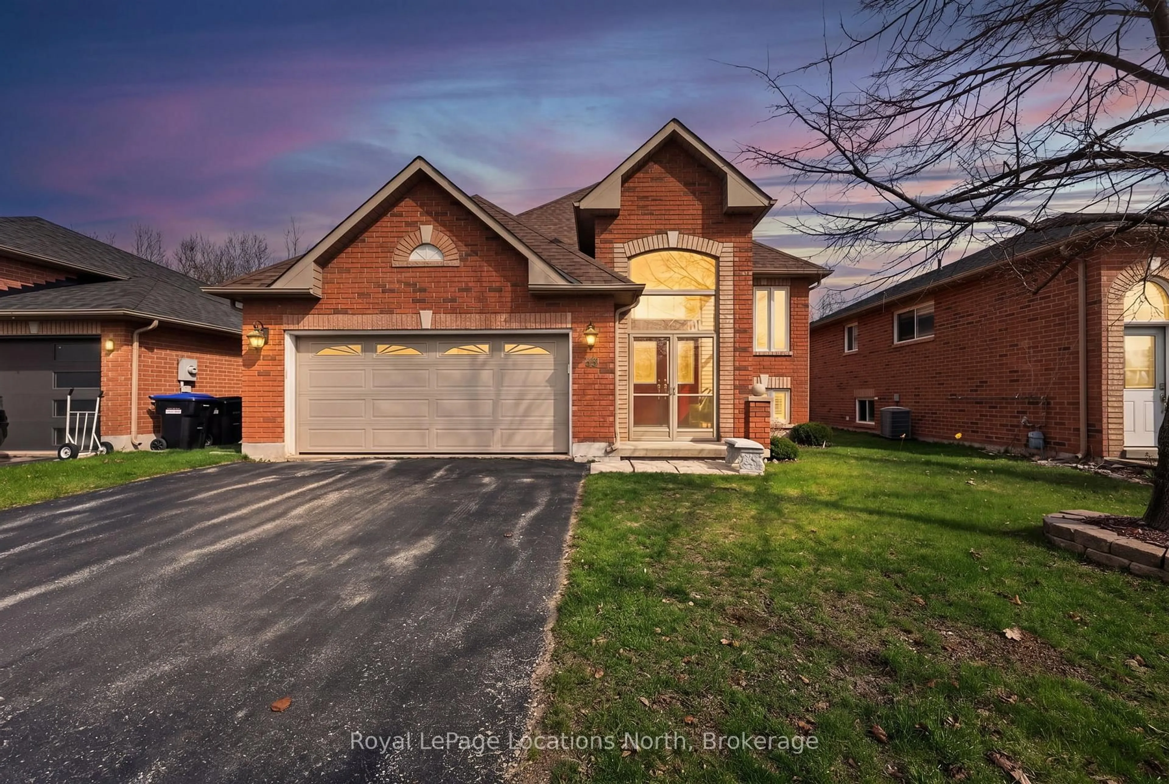 Home with brick exterior material, street for 33 Telfer Rd, Collingwood Ontario L9Y 5H5