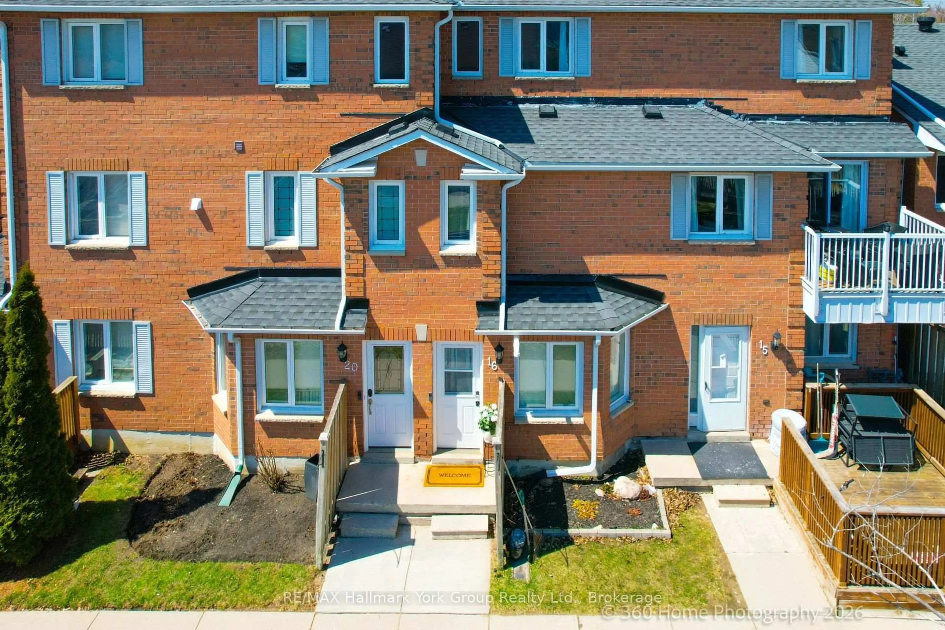 A pic from outside/outdoor area/front of a property/back of a property/a pic from drone, street for 502 ESSA Rd #16, Barrie Ontario L4N 7L4
